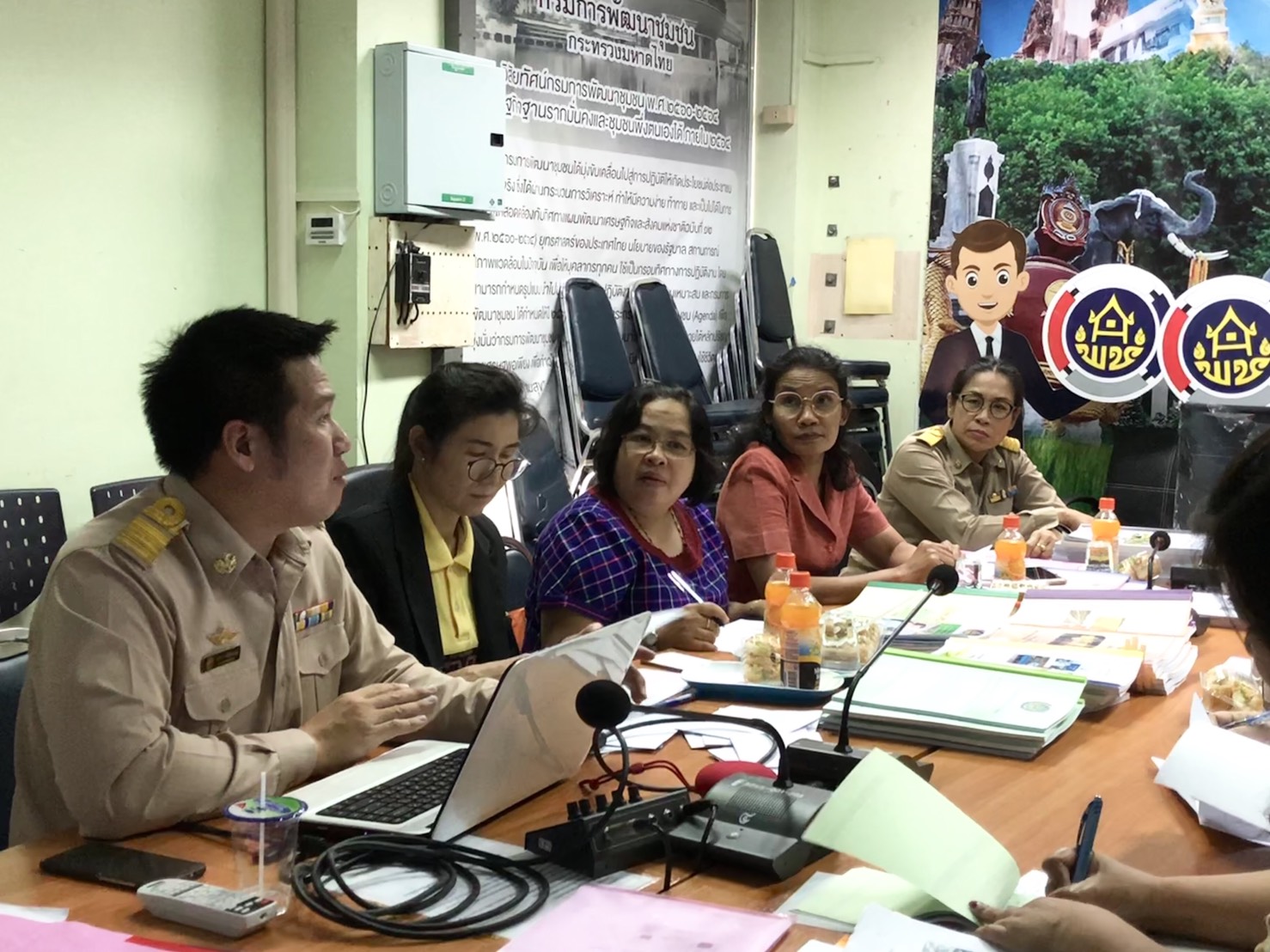 ราชบุรี    ‘พิจารณากลั่นกรองกิจกรรมพัฒนาชุมชนดีเด่นระดับจังหวัด’