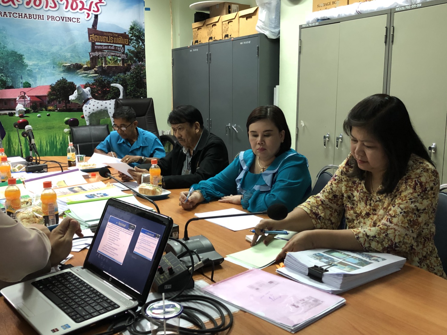 ราชบุรี    ‘พิจารณากลั่นกรองกิจกรรมพัฒนาชุมชนดีเด่นระดับจังหวัด’