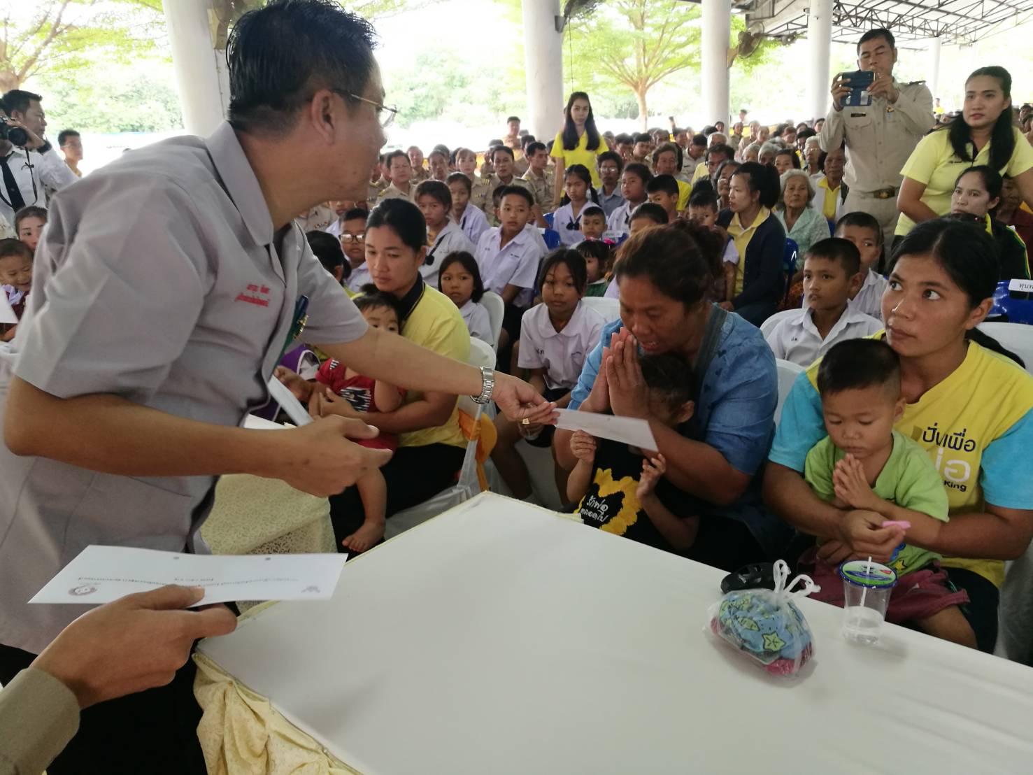 ราชบุรี  สร้างรอยยิ้มให้กับประชาชน “โครงการจังหวัดเคลื่อนที่”