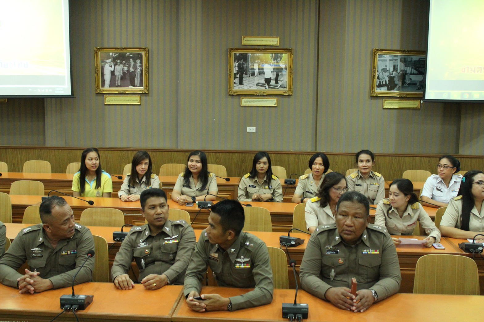 ราชบุรี “สำนักงานพัฒนาชุมชนจังหวัดราชบุรีร่วมซักซ้อมเพลงสดุดีจอมราชา”