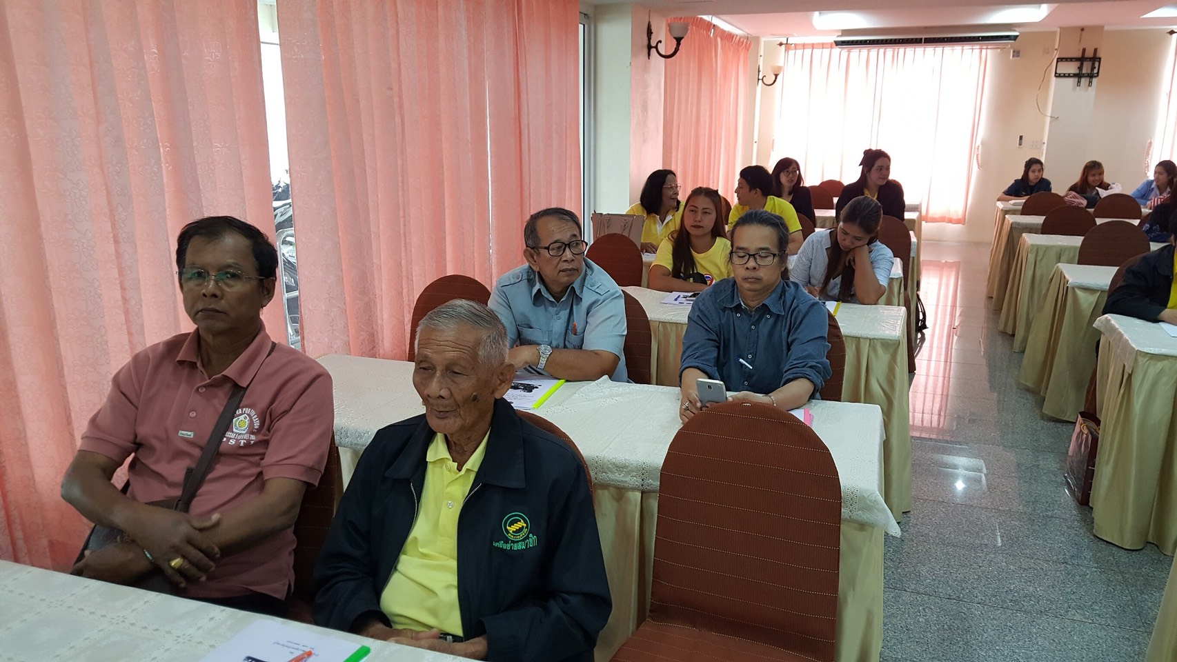 ราชบุรี “จัดโครงการพัฒนาศักยภาพเครือข่ายธุรกิจชุมชน”