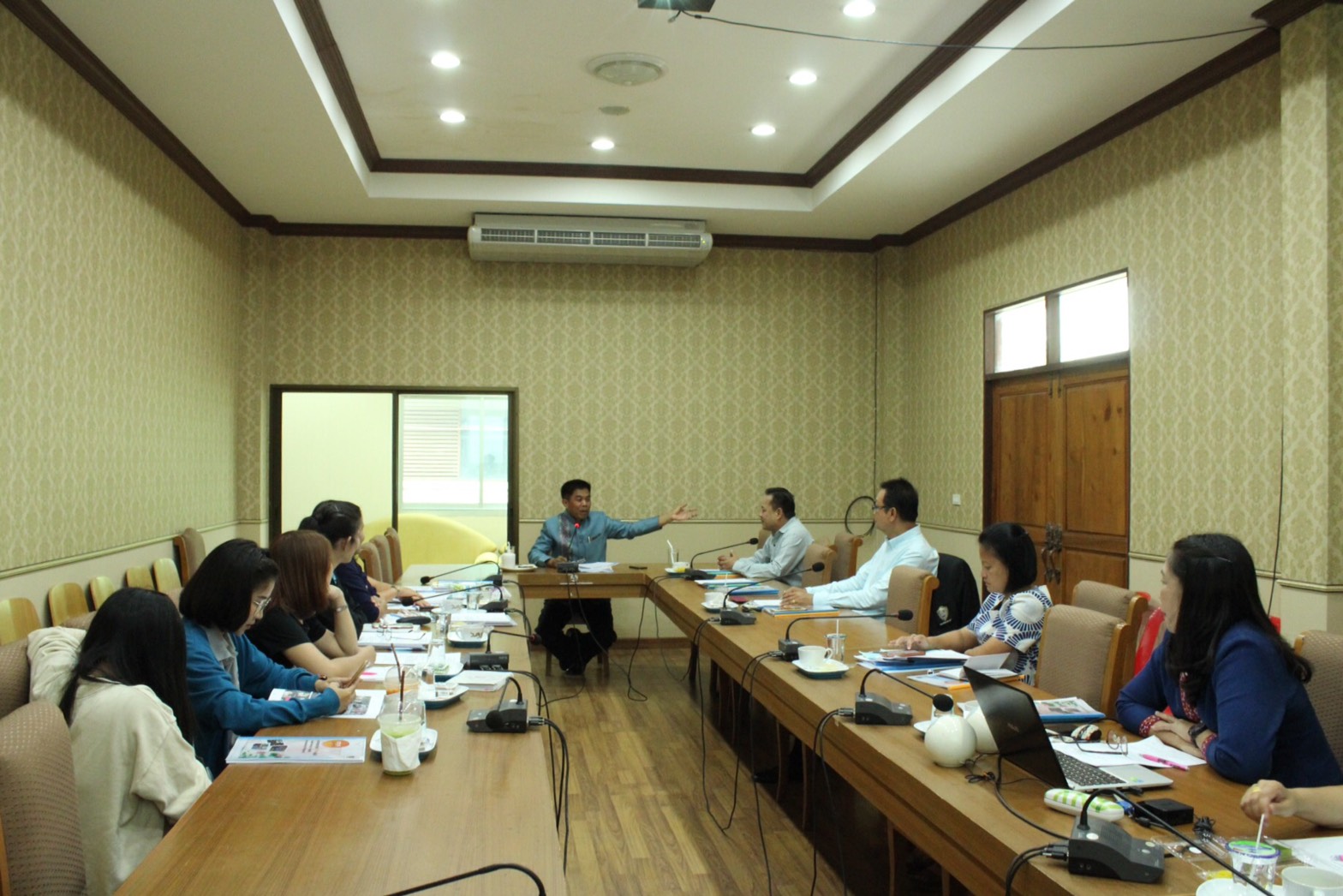 ราชบุรี “ประชุมคณะกรรมการประกวดชุมชนท่องเที่ยว OTOP นวัตวิถี ระดับจังหวัด”