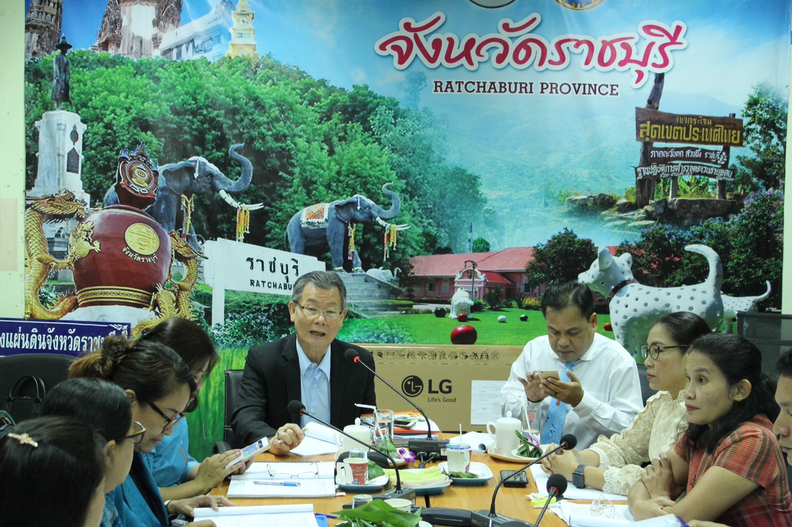 ราชบุรี “ประชุมสำนักงานพัฒนาชุมชนจังหวัดราชบุรี ครั้งที่ 6/2561 “