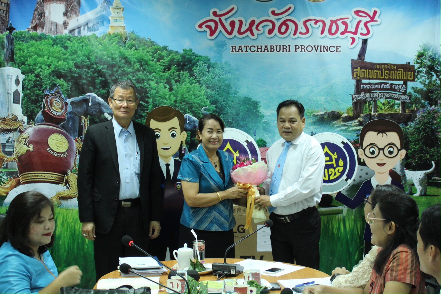 ราชบุรี “ประชุมสำนักงานพัฒนาชุมชนจังหวัดราชบุรี ครั้งที่ 6/2561 “