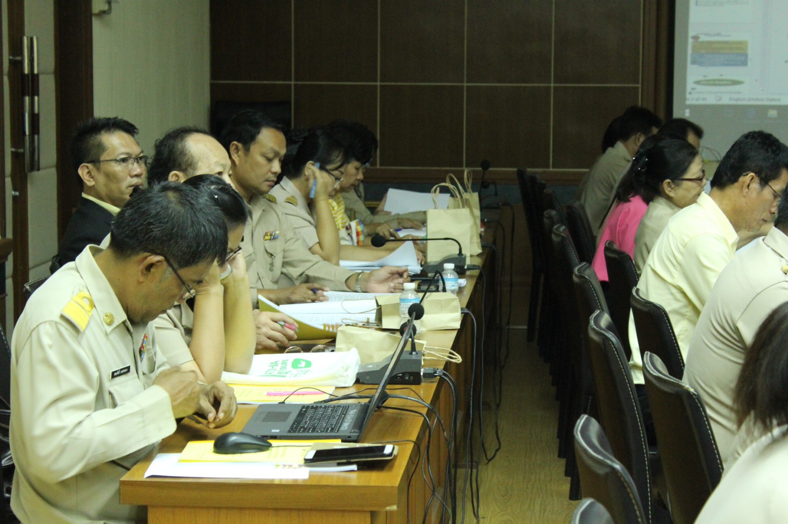 ราชบุรี “ประชุมคณะกรรมการประสานและขับเคลื่อนนโยบายสานพลังประชารัฐประจำจังหวัดราชบุรี ครั้งที่ 9/2561”