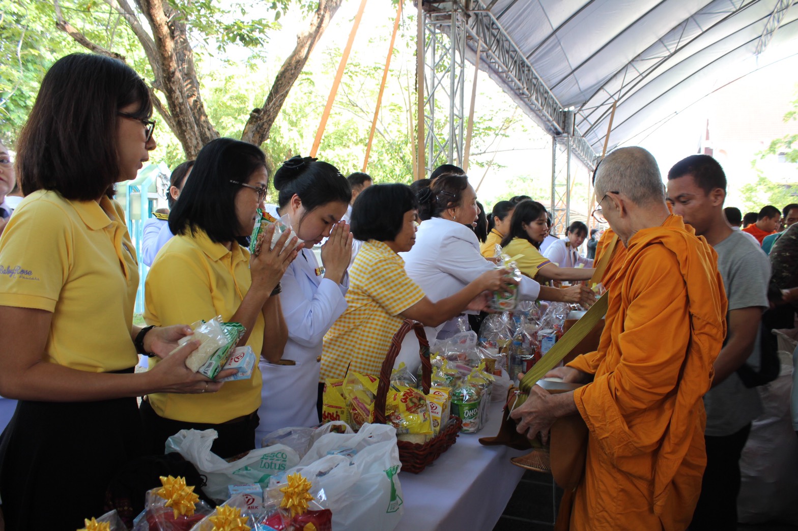 ราชบุรี “ร่วมพิธีบำเพ็ญกุศลและกิจกรรมน้อมรำลึกเนื่องในวันคล้ายวันสวรรคต พระบาทสมเด็จพระปรมินทรมหาภูมิพลอดุลยเดช บรมนาถบพิตร”