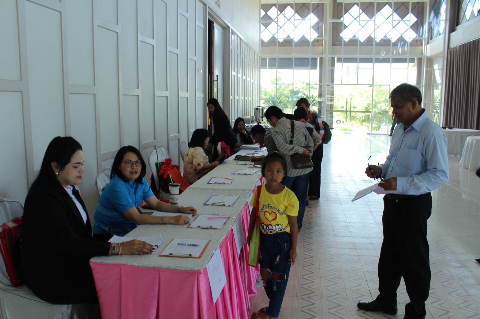 ราชบุรี “ประชุมโครงการเสริมสร้างความเข้มแข็ง การบริหารจัดการกองทุนหมู่บ้านและชุมชนเมือง จังหวัดราชบุรี”