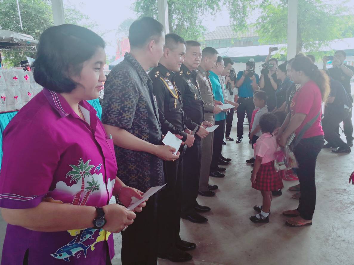 จังหวัดราชบุรีจัดหน่วยบำบัดทุกข์ บำรุงสุข สร้างรอยยิ้มเพื่อประชาชนที่วัดเกาะศาลพระ อำเภอวัดเพลง