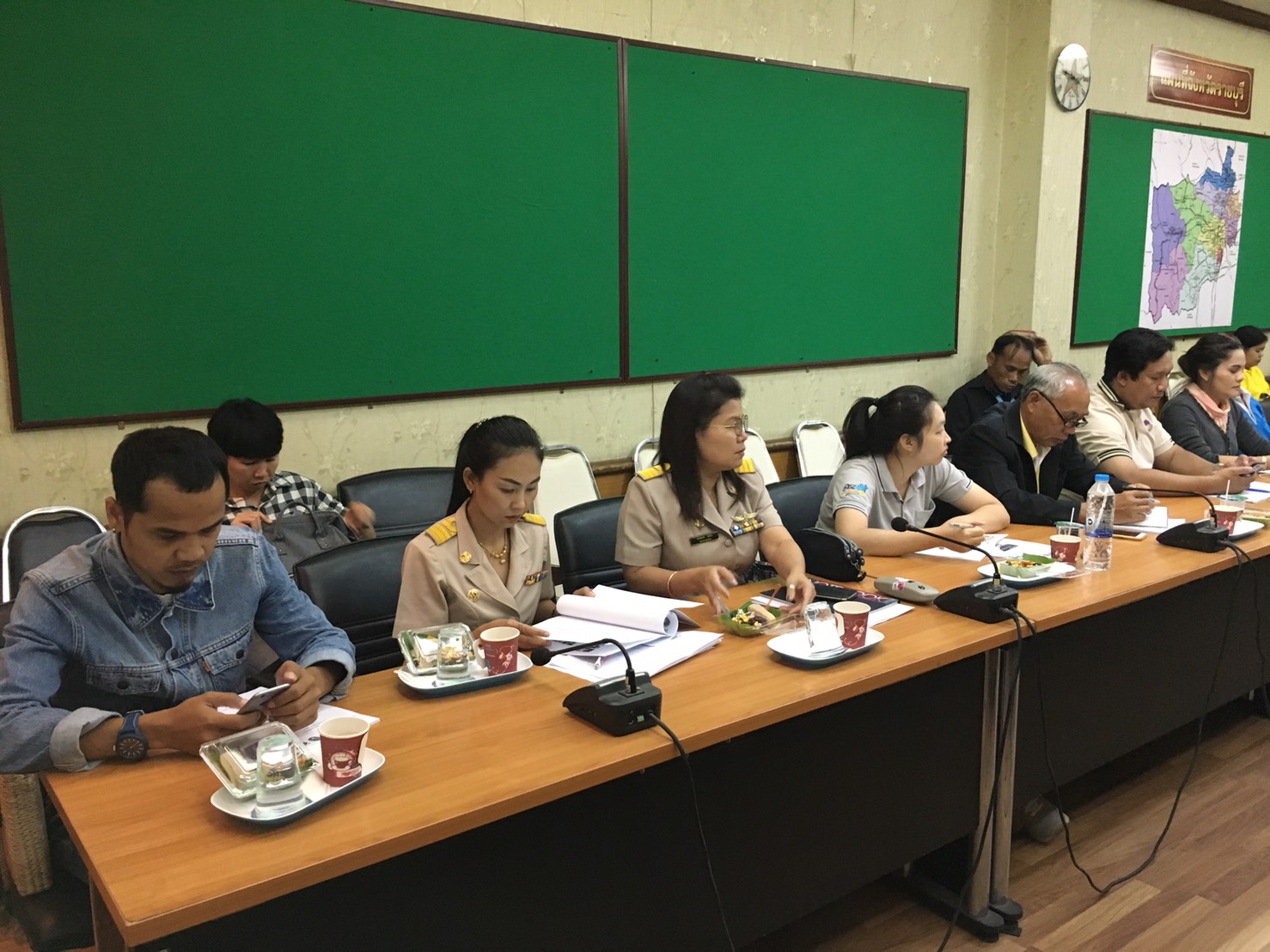 ราชบุรี “ประชุมเชิงปฏิบัติการโครงการตลาดประชารัฐ คนไทยยิ้มได้”