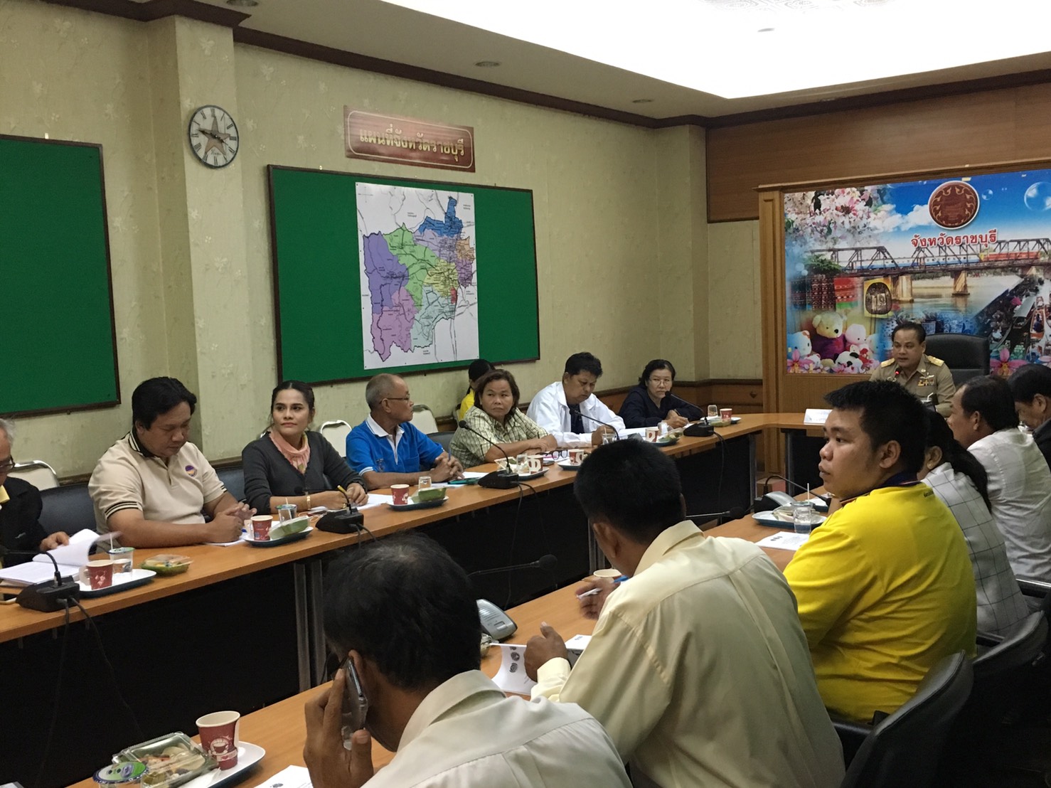 ราชบุรี “ประชุมเชิงปฏิบัติการโครงการตลาดประชารัฐ คนไทยยิ้มได้”