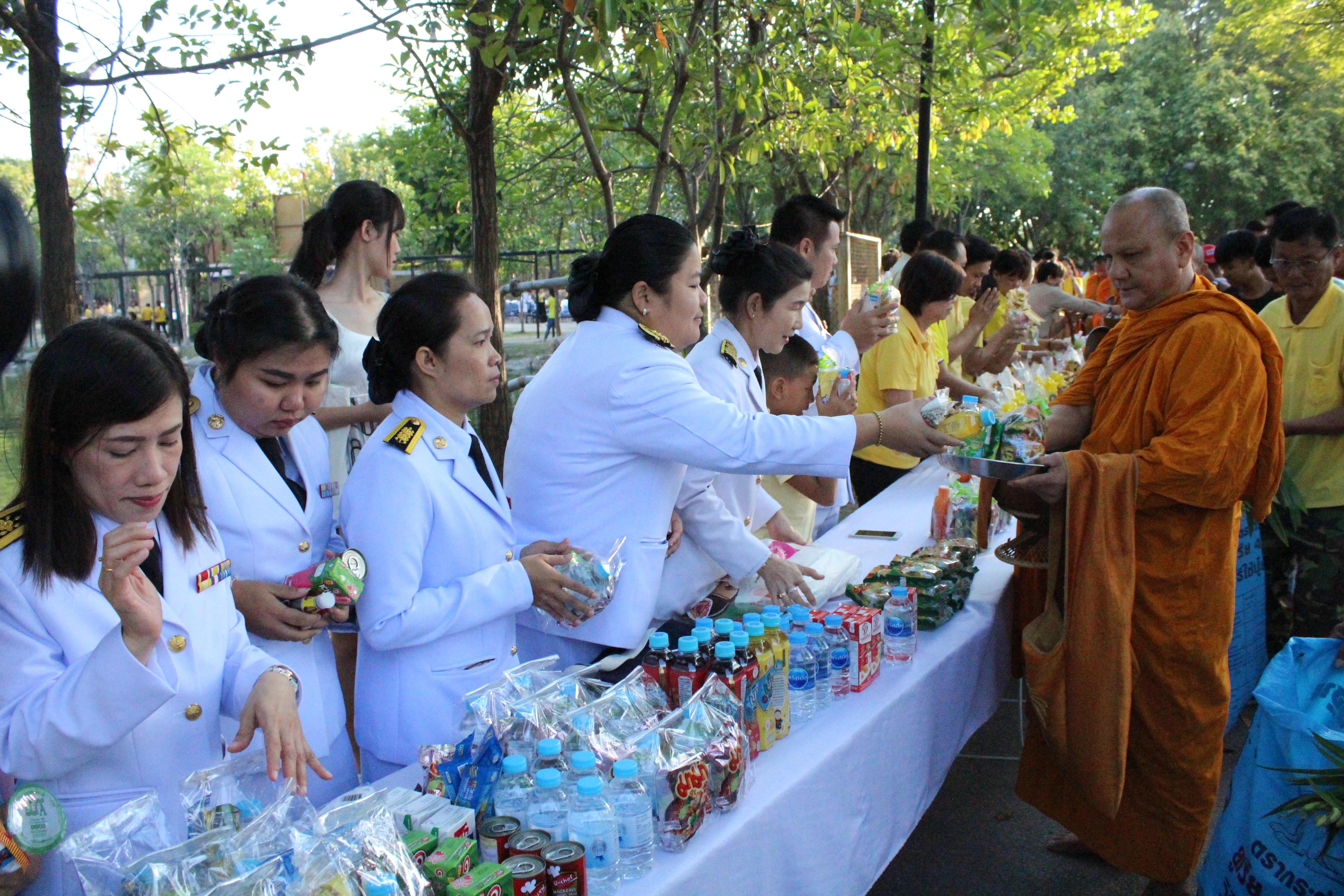 ราชบุรี “ร่วมพิธีวันคล้ายวันเฉลิมพระชนมพรรษา พระบาทสมเด็จพระปรมินทรมหาภูมิพลอดุลยเดช บรมนาถบพิตร วันชาติ และวันพ่อแห่งชาติ”