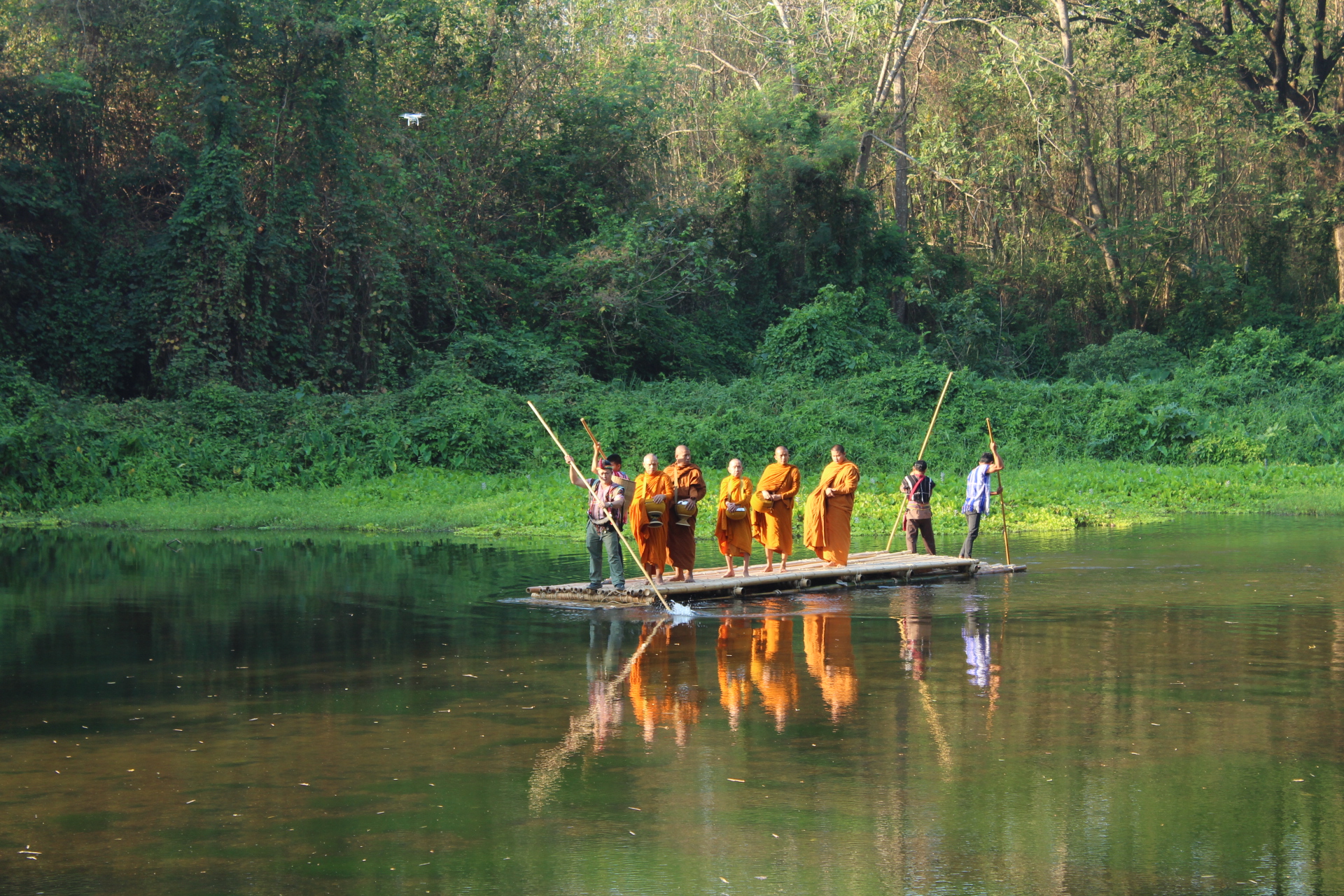 ราชบุรี “ต้อนรับคณะ พช.สัมพันธ์สัญจร เยี่ยมชมตลาดโอ๊ะป่อย ”