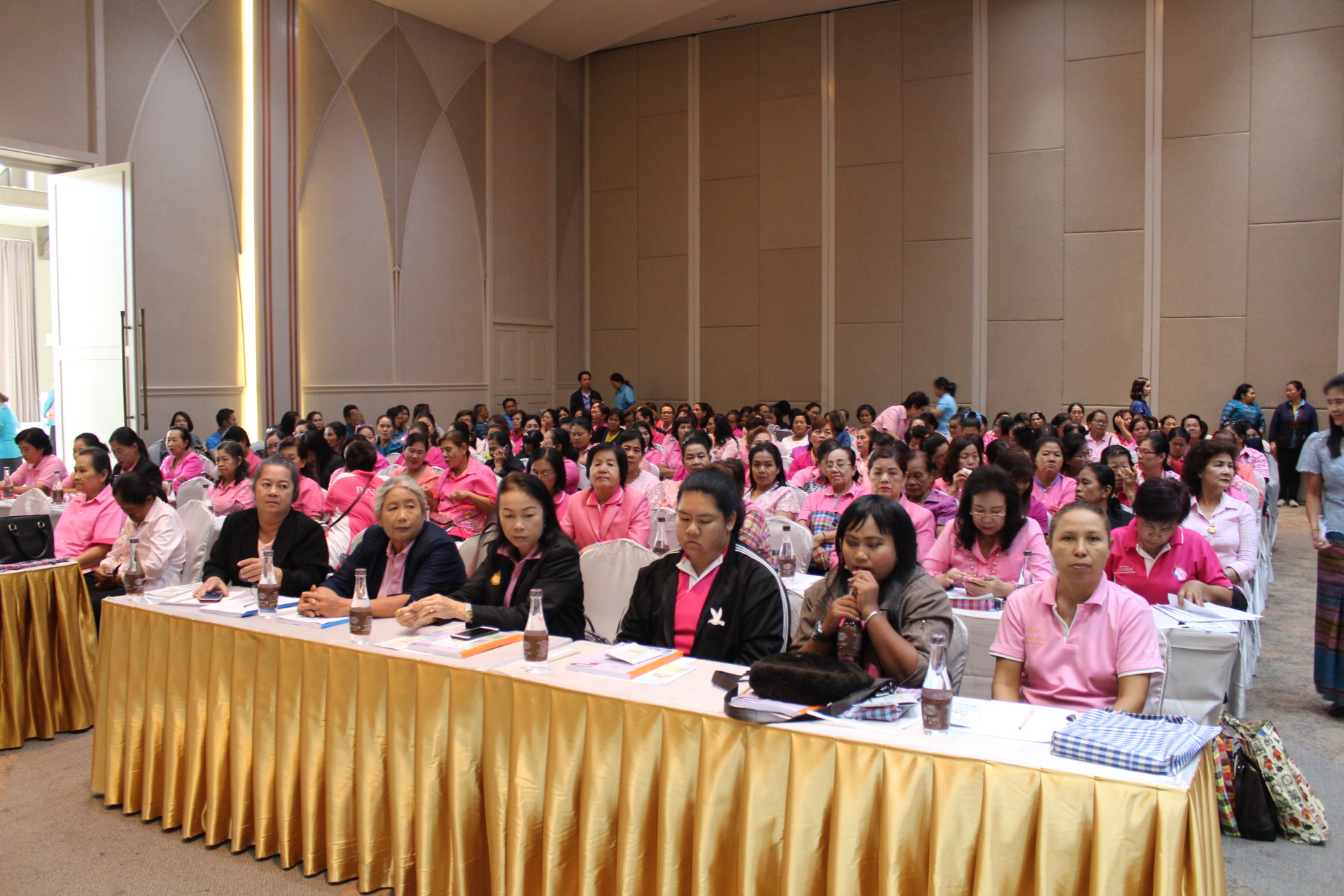 ราชบุรีจัดงานวันสตรีสากลภายใต้แนวคิด “สตรียุคใหม่จังหวัดราชบุรีใส่ใจการเลือกตั้งปี 2562”