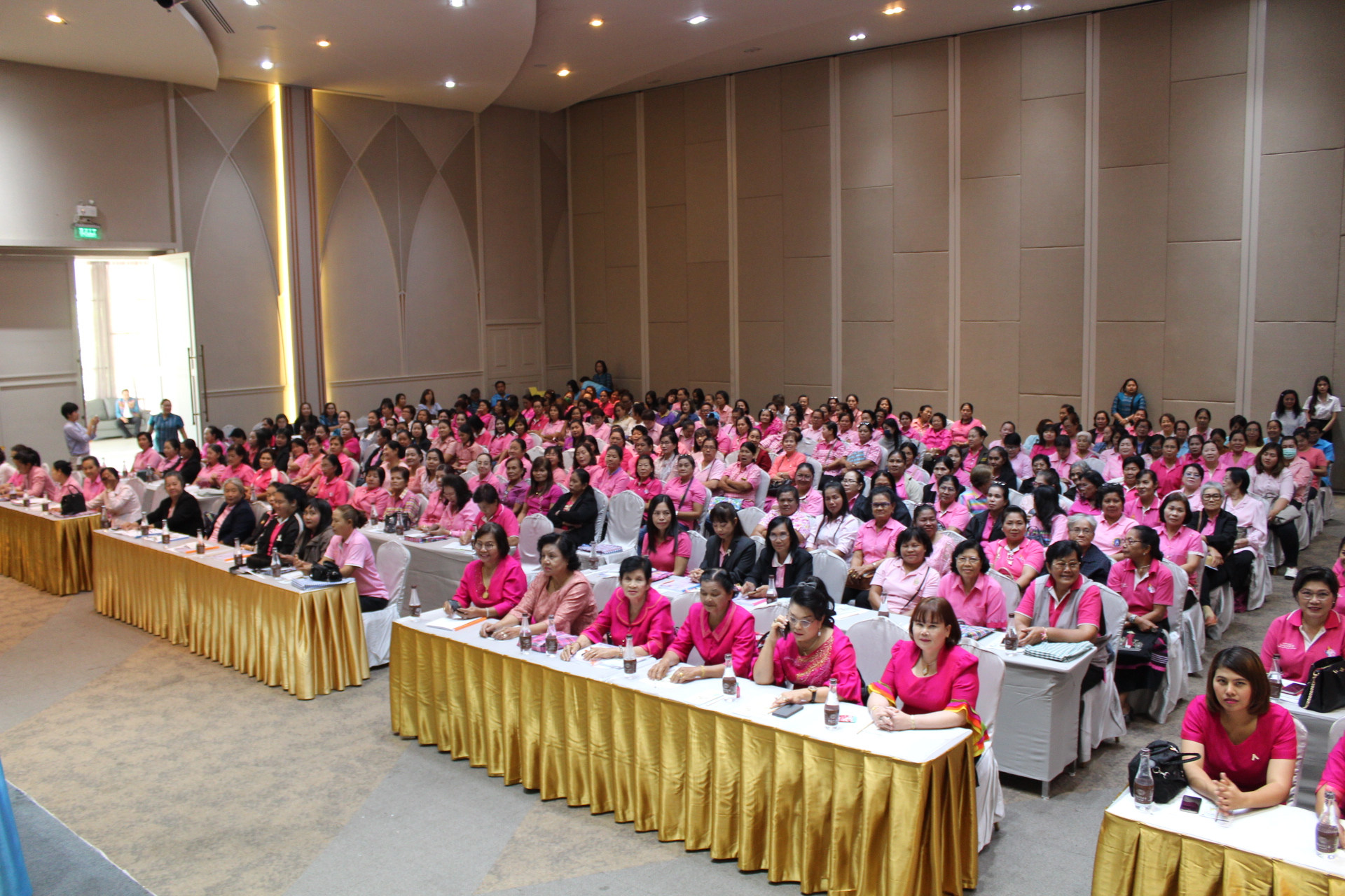 ราชบุรีจัดงานวันสตรีสากลภายใต้แนวคิด “สตรียุคใหม่จังหวัดราชบุรีใส่ใจการเลือกตั้งปี 2562”