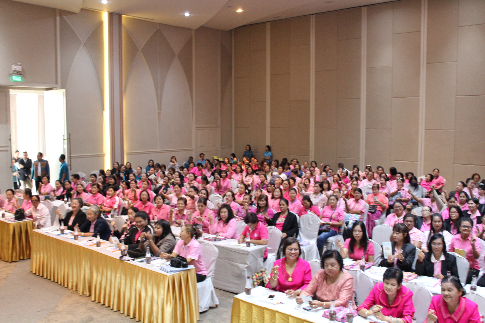 ราชบุรีจัดงานวันสตรีสากลภายใต้แนวคิด “สตรียุคใหม่จังหวัดราชบุรีใส่ใจการเลือกตั้งปี 2562”