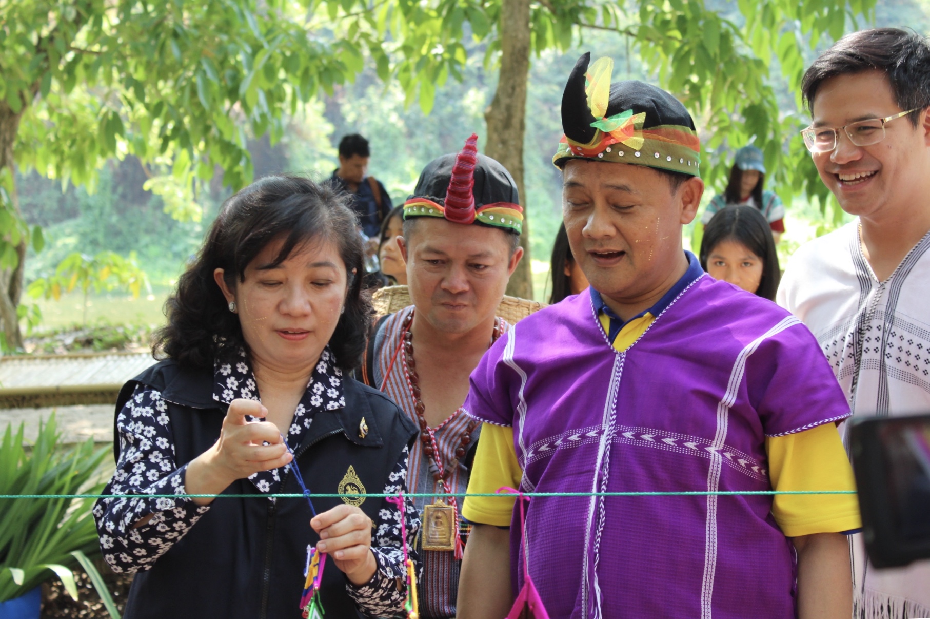 ราชบุรี “ต้อนรับคณะ พช.สัมพันธ์สัญจร เยี่ยมชมตลาดโอ๊ะป่อย ”