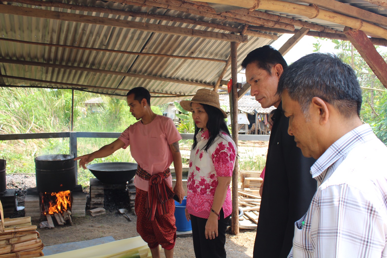 ผู้ตรวจราชการกรมการพัฒนาชุมชน ติดตามการขับเคลื่อนโครงการตามแนวทาง D-HOPE