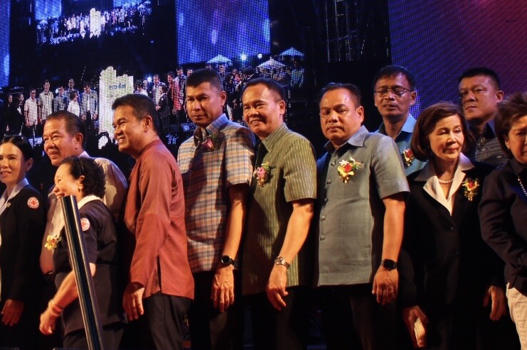 ราชบุรี “เปิดอย่างยิ่งใหญ่งานท่องเที่ยวราชบุรี ของดีเมืองโอ่งและงานกาชาด ประจำปี 2562”