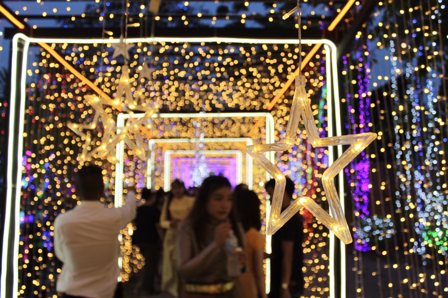 ราชบุรี “เปิดอย่างยิ่งใหญ่งานท่องเที่ยวราชบุรี ของดีเมืองโอ่งและงานกาชาด ประจำปี 2562”