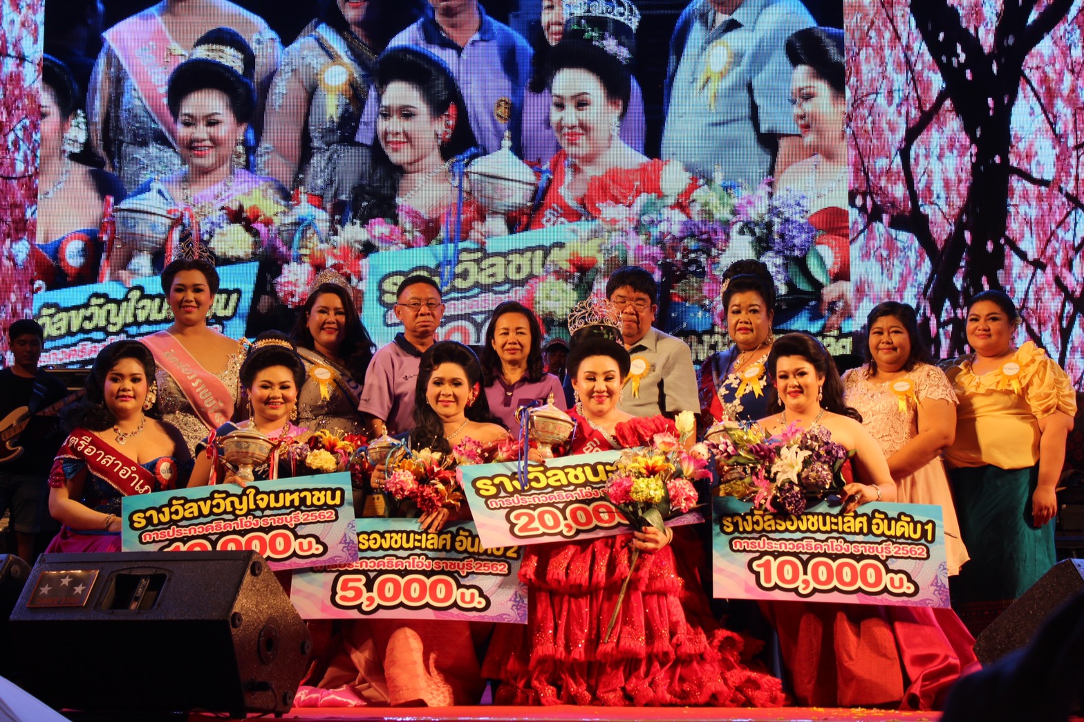 ราชบุรี “งานกาชาดคึกครื้น ประกวดธิดาโอ่ง 2562”