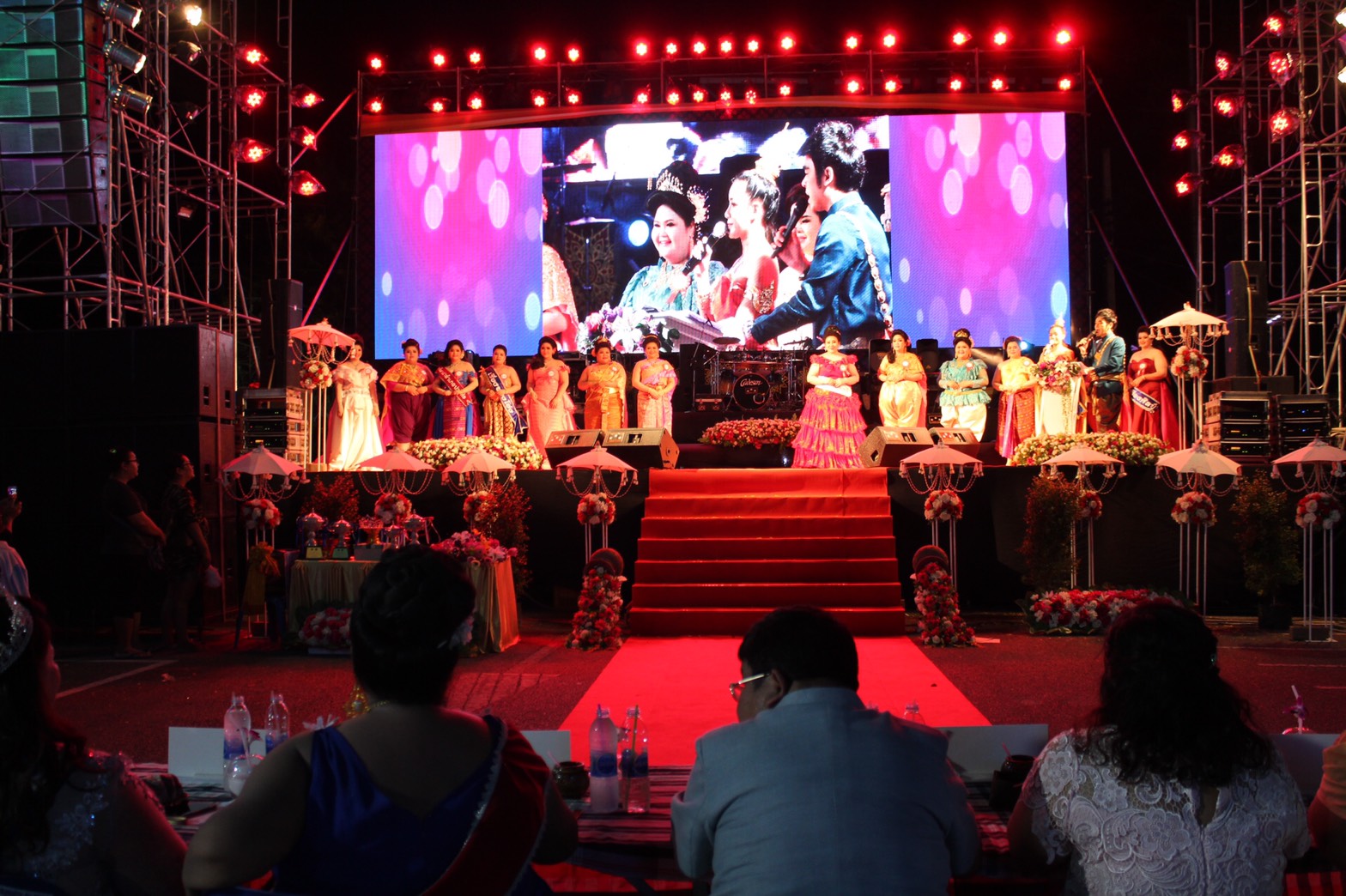 ราชบุรี “งานกาชาดคึกครื้น ประกวดธิดาโอ่ง 2562”