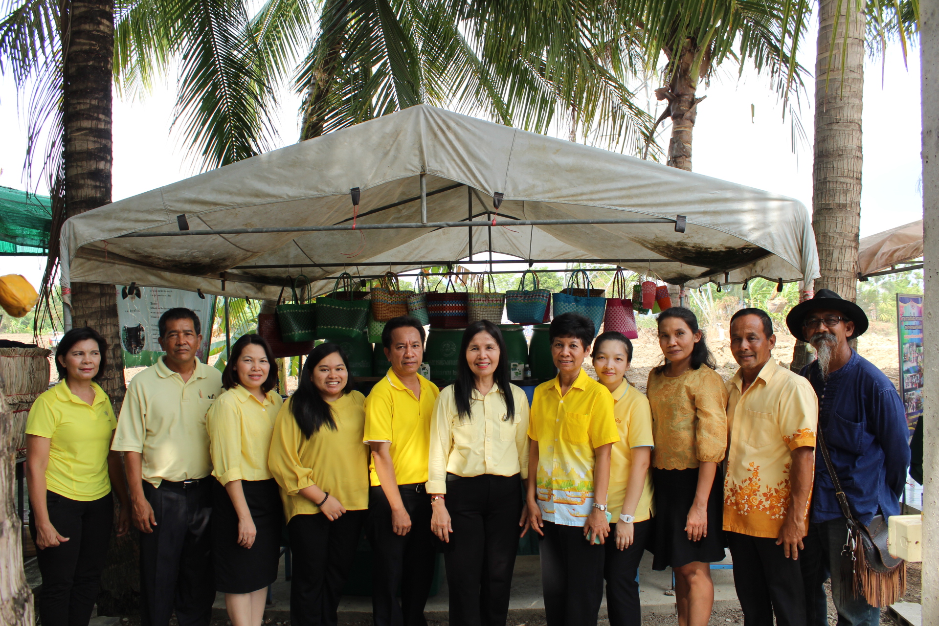 ผู้ตรวจราชการกรมการพัฒนาชุมชน ติดตามการดำเนินงาน ในพื้นที่อำเภอบางแพ