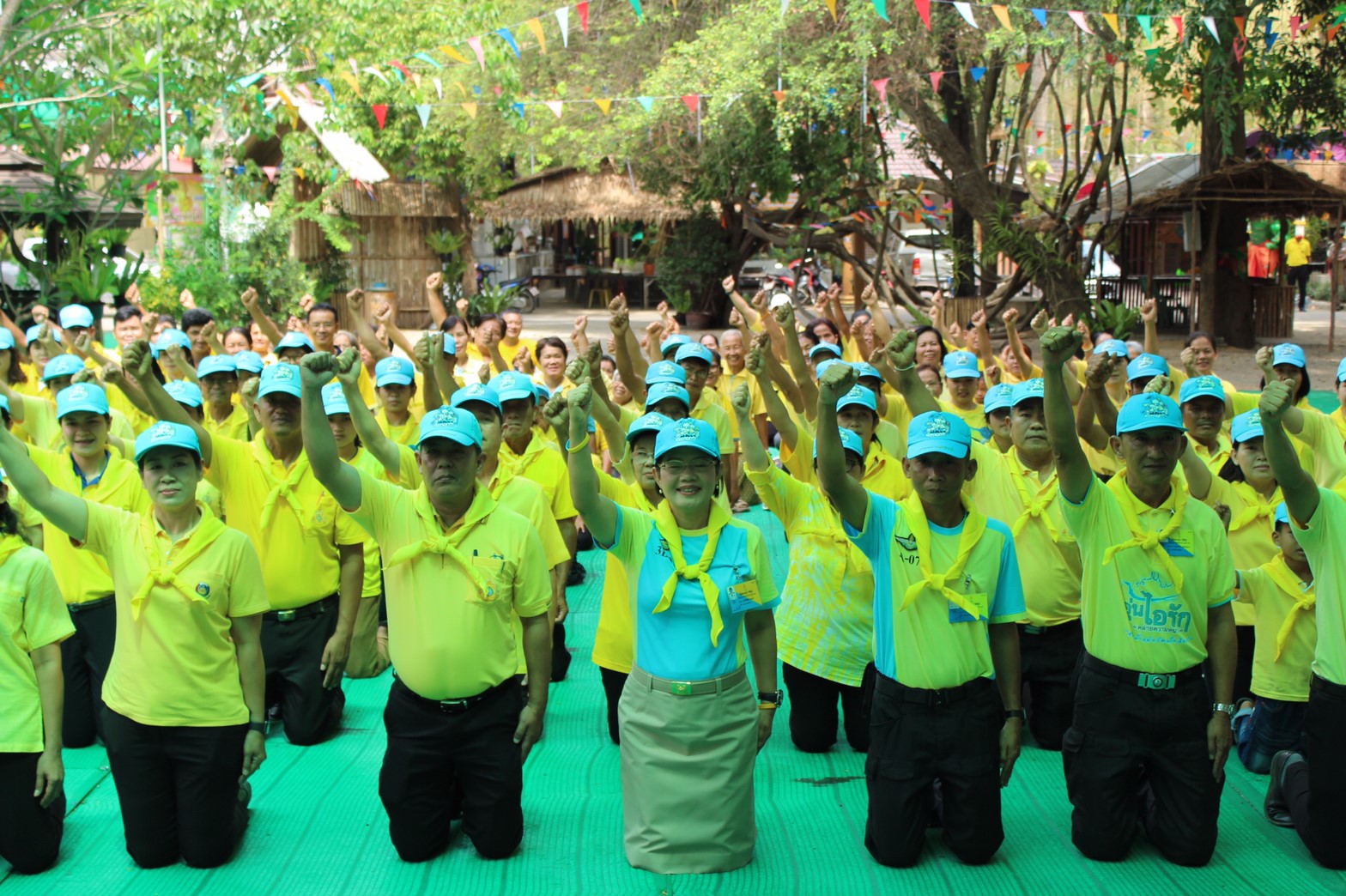 จังหวัดราชบุรีเปิดโครงการพัฒนาหมู่บ้านเศรษฐกิจพอเพียงเฉลิมพระเกียรติเนื่องในพระราชพิธีบรมราชาภิเษก