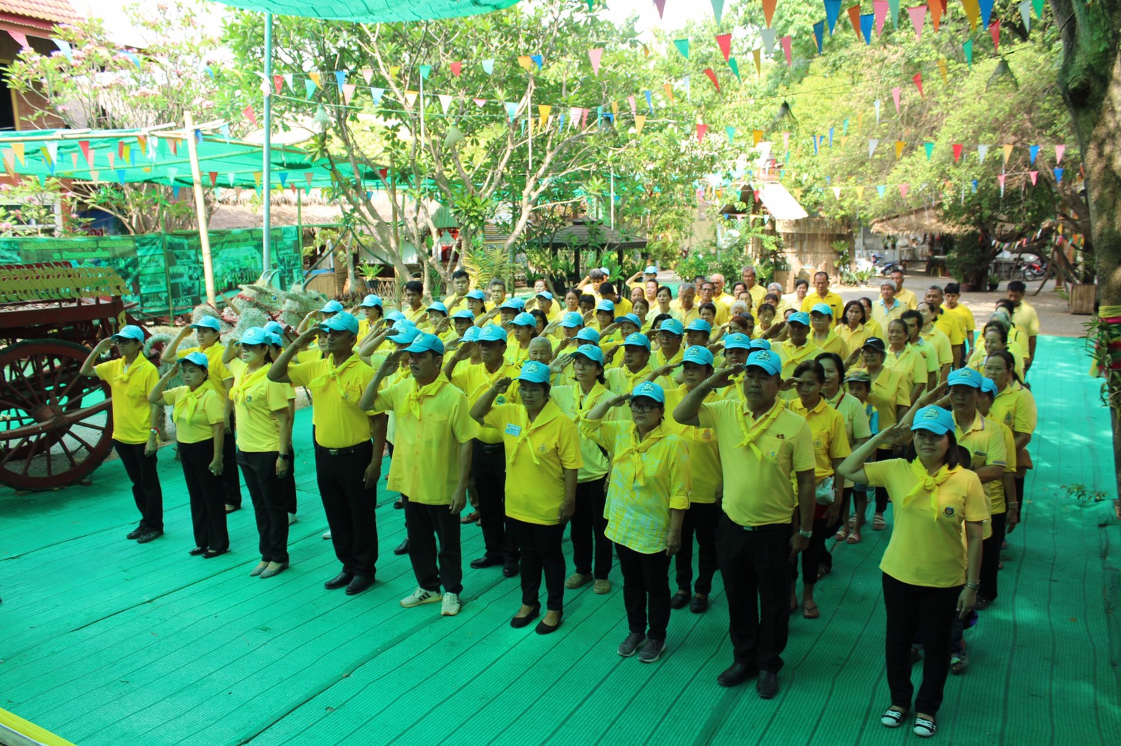 จังหวัดราชบุรีเปิดโครงการพัฒนาหมู่บ้านเศรษฐกิจพอเพียงเฉลิมพระเกียรติเนื่องในพระราชพิธีบรมราชาภิเษก