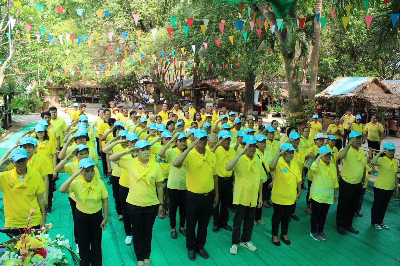 จังหวัดราชบุรีเปิดโครงการพัฒนาหมู่บ้านเศรษฐกิจพอเพียงเฉลิมพระเกียรติเนื่องในพระราชพิธีบรมราชาภิเษก