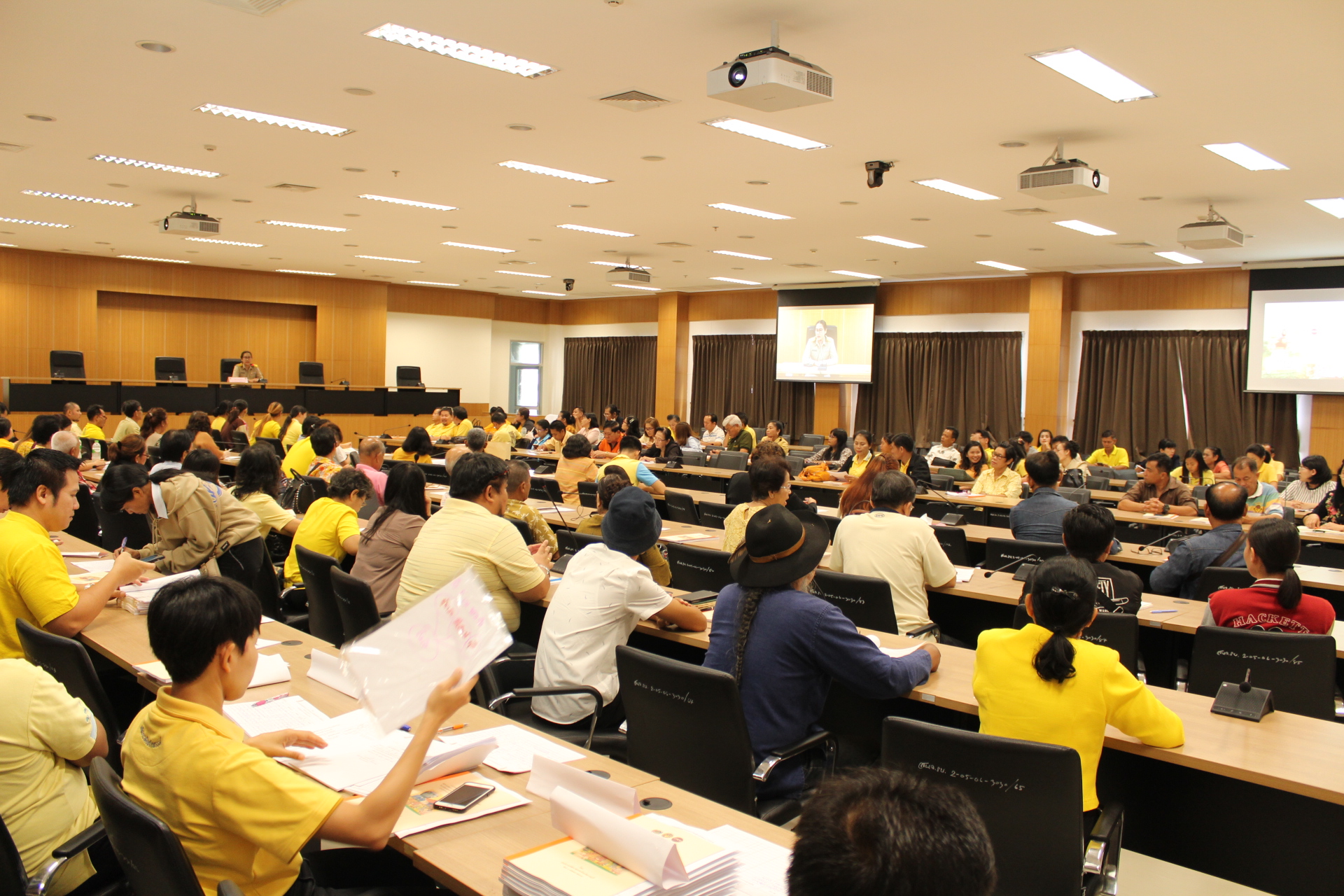 ราชบุรี“ประชุมเตรียมความพร้อมคัดสรรสุดยอดOTOP ”