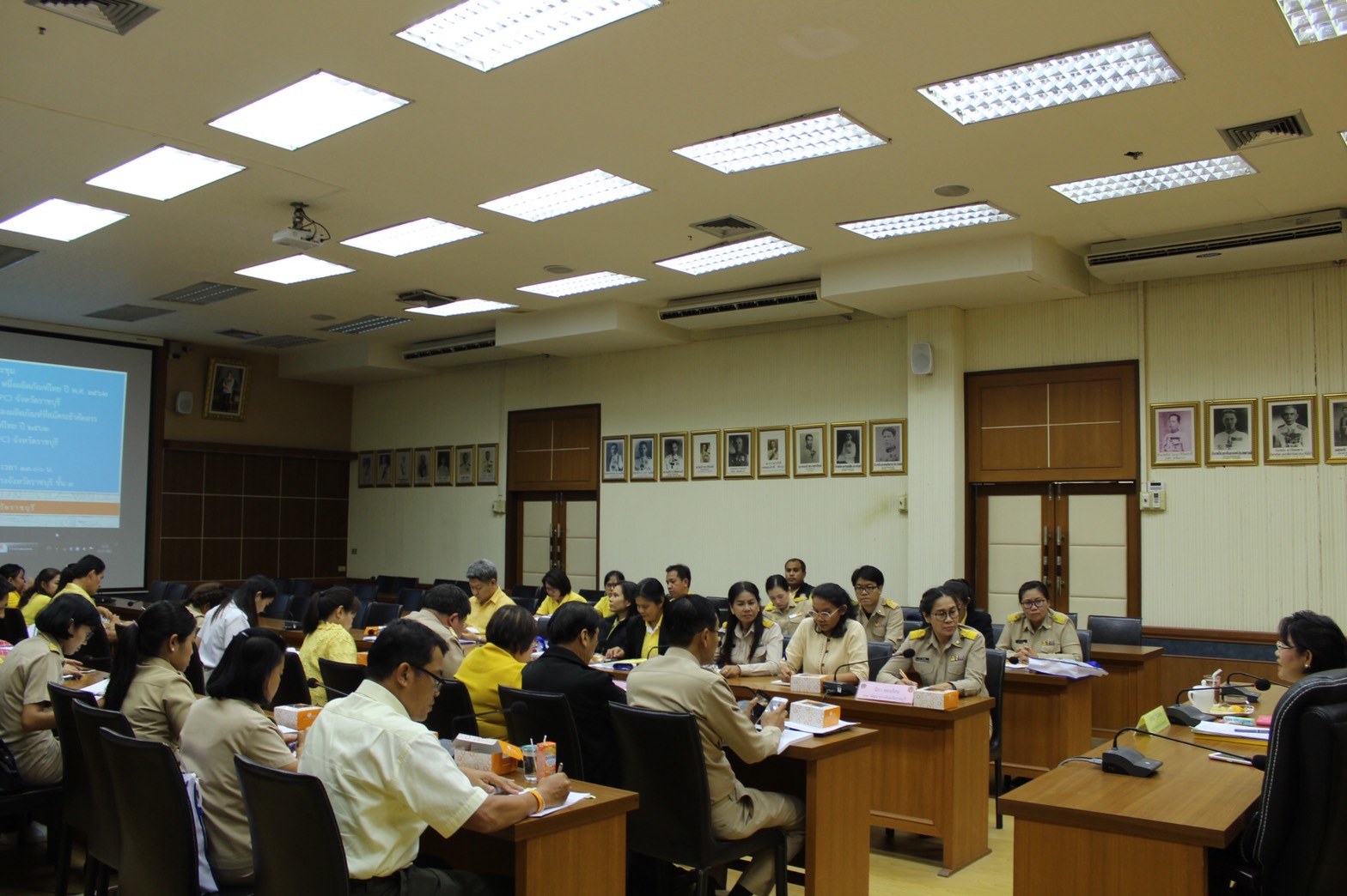 ราชบุรี ‘ประชุมชี้แจงคณะกรรมการดำเนินกาารคัดสรรสุดยอดหนึ่งตำบล หนึ่งผลิตภัณฑ์ไทย OPC ปี 2562’