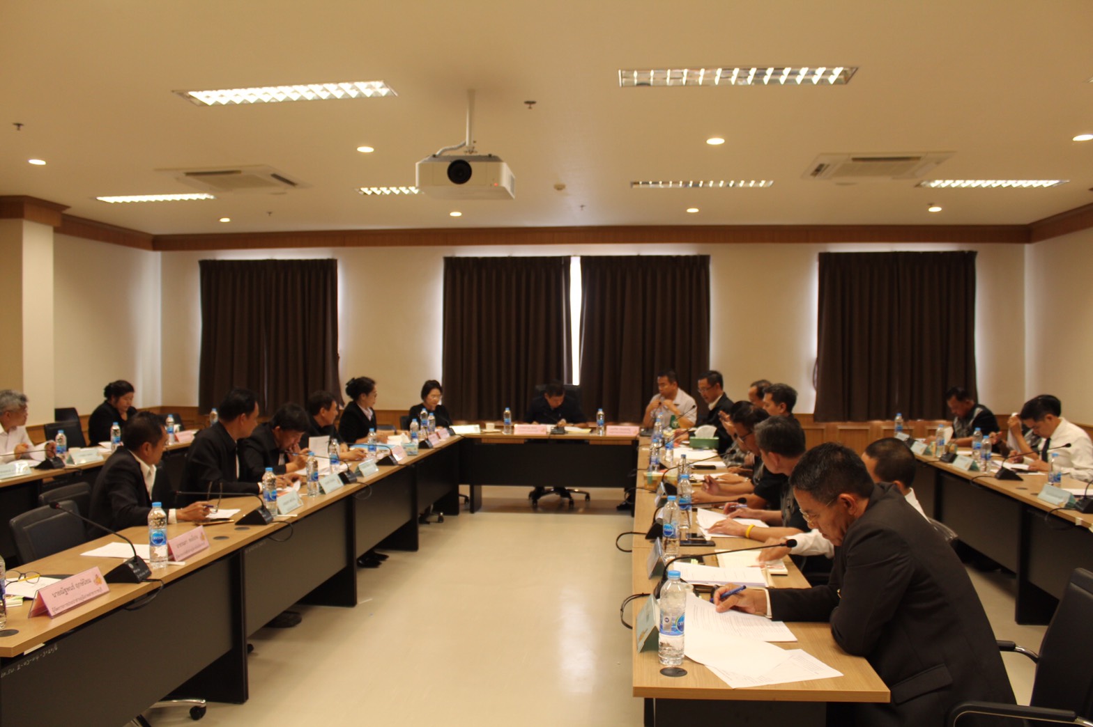 ราชบุรี จังหวัดราชบุรีประชุมหัวหน้าส่วนราชการสังกัดกระทรวงมหาดไทย