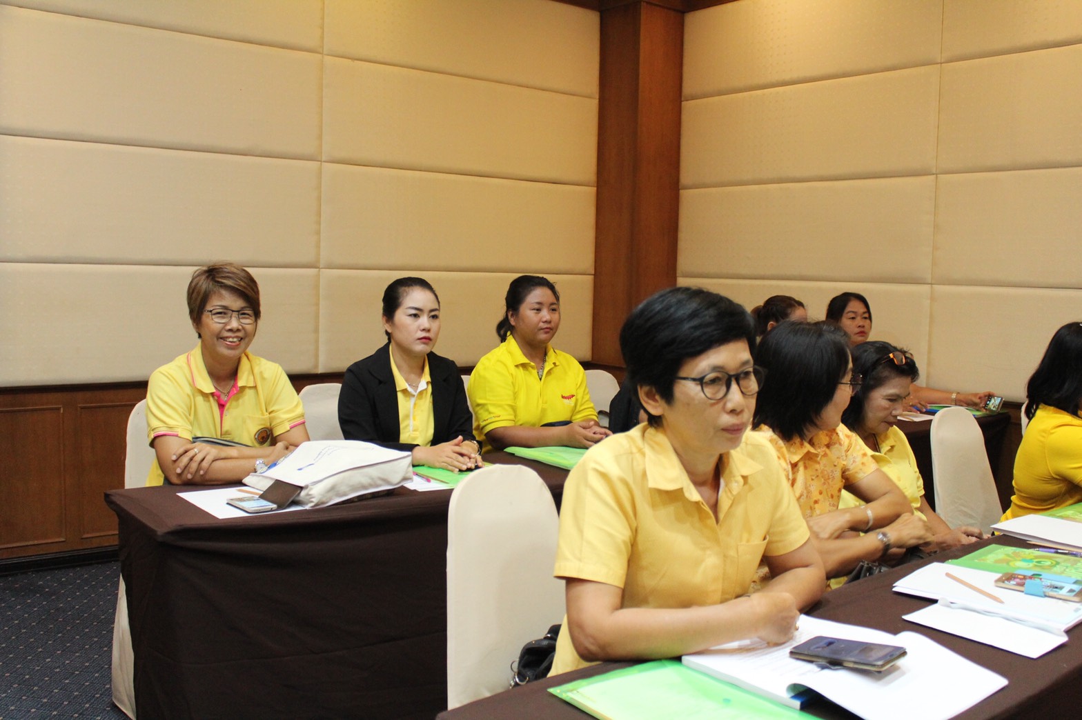 ราชบุรี “ประชุมเชิงปฏิบัติการคณะทำงานขับเคลื่อนกองทุนพัฒนาบทบาทสตรีฯ”