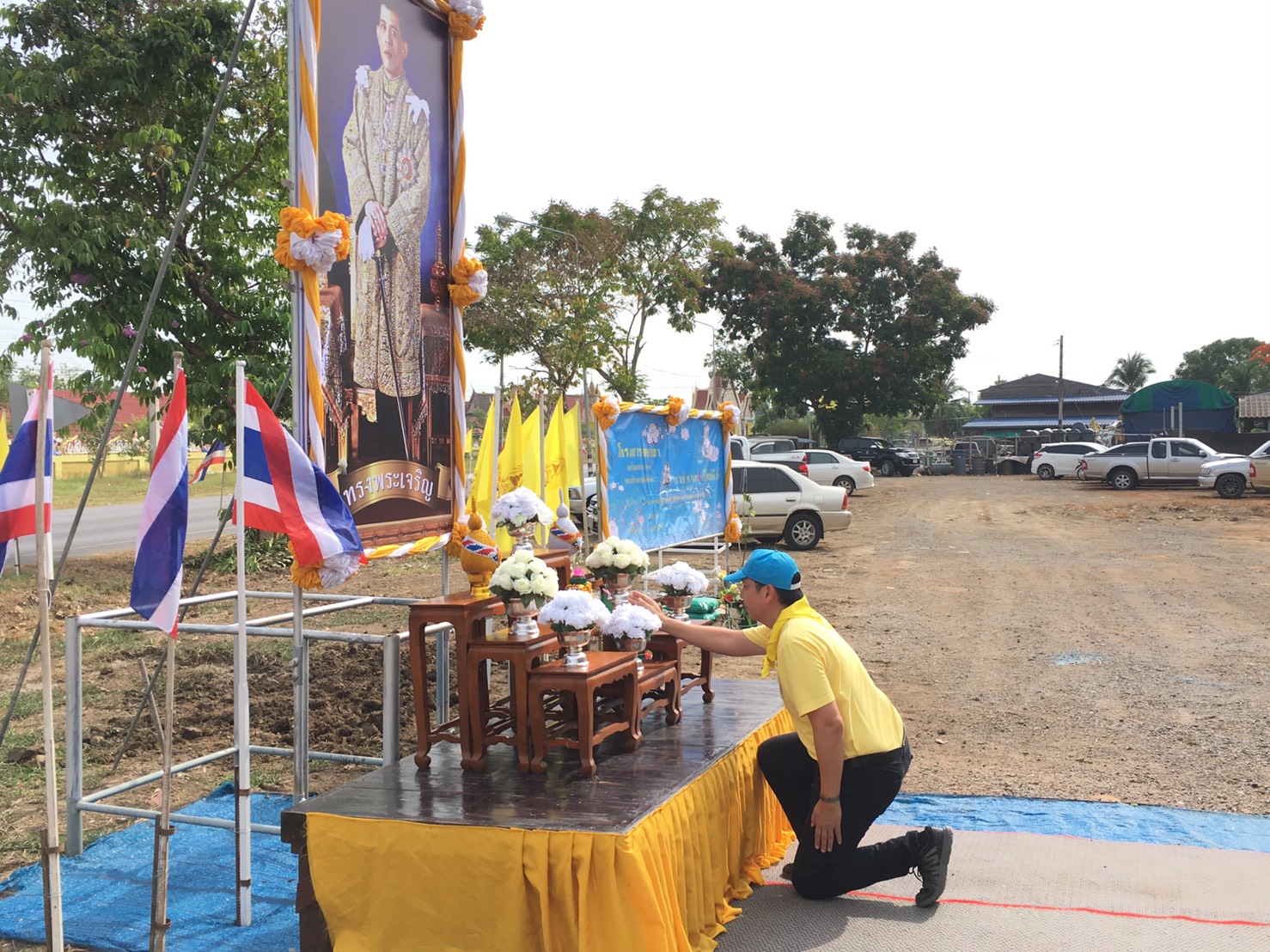 จังหวัดราชบุรีเปิดโครงการพัฒนาหมู่บ้านเศรษฐกิจพอเพียงเฉลิมพระเกียรติเนื่องในพระราชพิธีบรมราชาภิเษกพร้อมกันทั่วทั้งจังหวัด