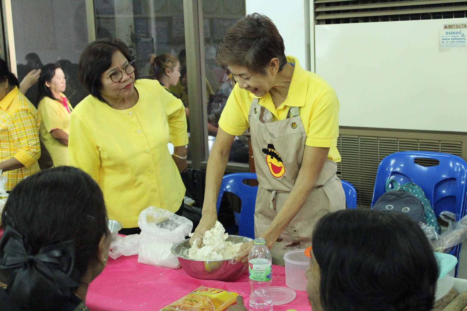 ราชบุรี “ร่วมกิจกรรม เปิดโครงการ เสริมทักษะอาชีพผู้นำสตรีสู่ความเป็นมืออาชีพ”