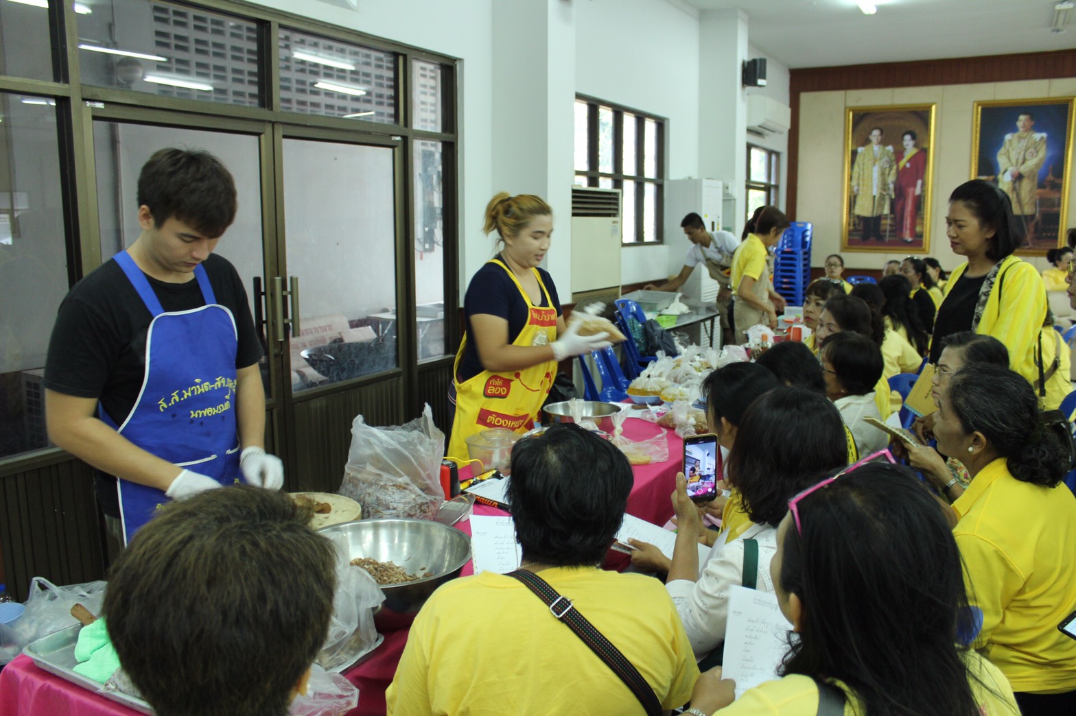 ราชบุรี “ร่วมกิจกรรม เปิดโครงการ เสริมทักษะอาชีพผู้นำสตรีสู่ความเป็นมืออาชีพ”