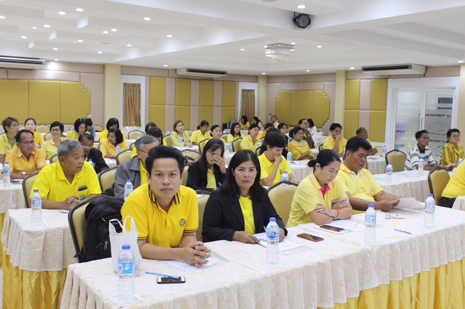 ราชบุรี  “ประชุมเชิงปฎิบัติการคลีนิคสร้างสุขกองทุนชุมชน (Move for fund team)”