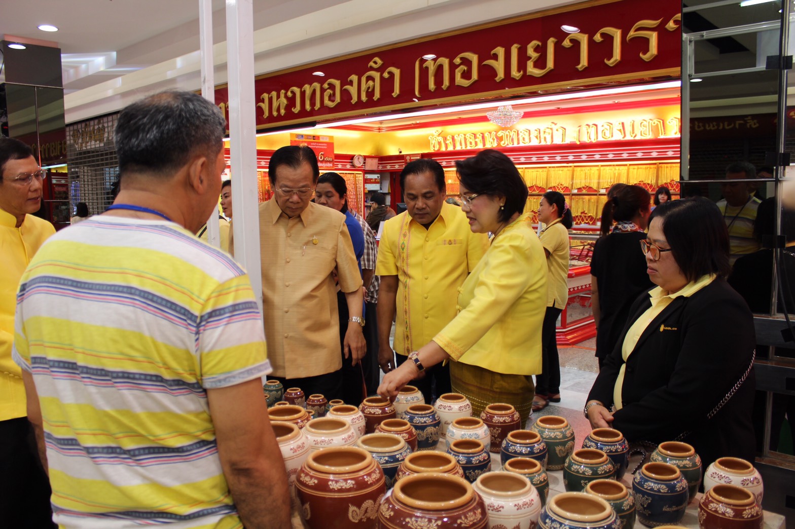 ราชบุรี ” การจัดแสดงและจำหน่ายผลิตภัณฑ์ OTOP จังหวัดราชบุรี ครั้งที่ 3″