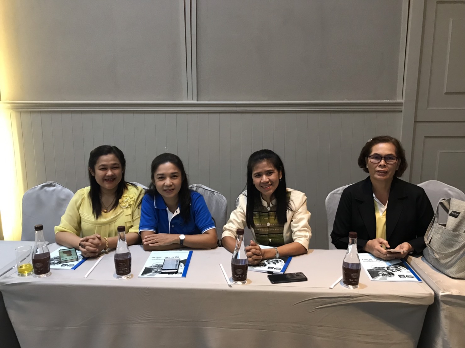 ราชบุรี “นำเสนอผลการส่งเสริม คุณภาพชีวิตครัวเรือนที่ ตกเกนท์ จปฐ. ตามหลักปรัชญาของเศรษฐกิจพอเพียง”