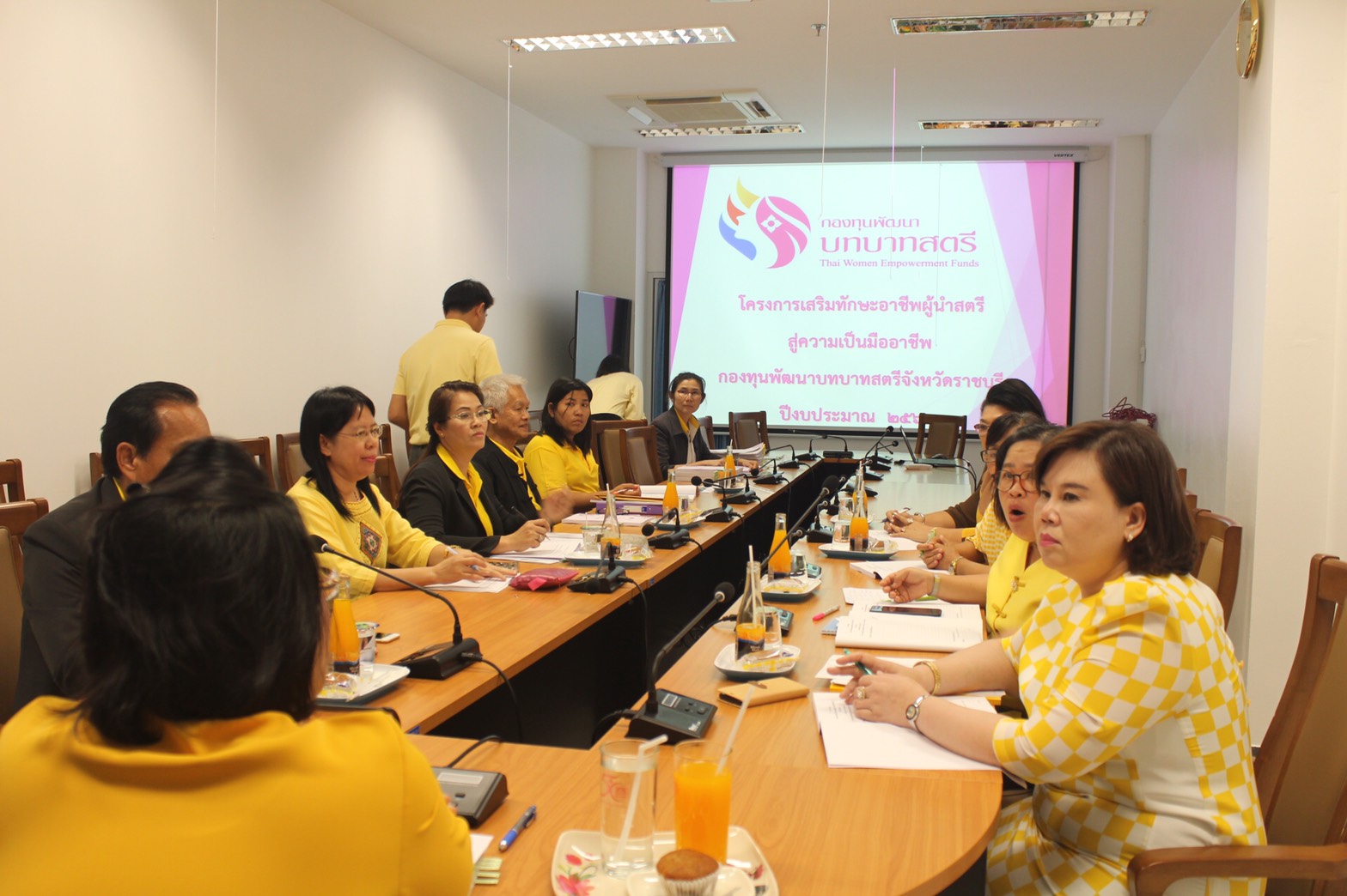 ราชบุรี”ประชุมคณะอนุกรรมการบริหารกองทุนพัฒนาบทบาทสตรีจังหวัดราชบุรี ครั้งที่ 5 / 2562″