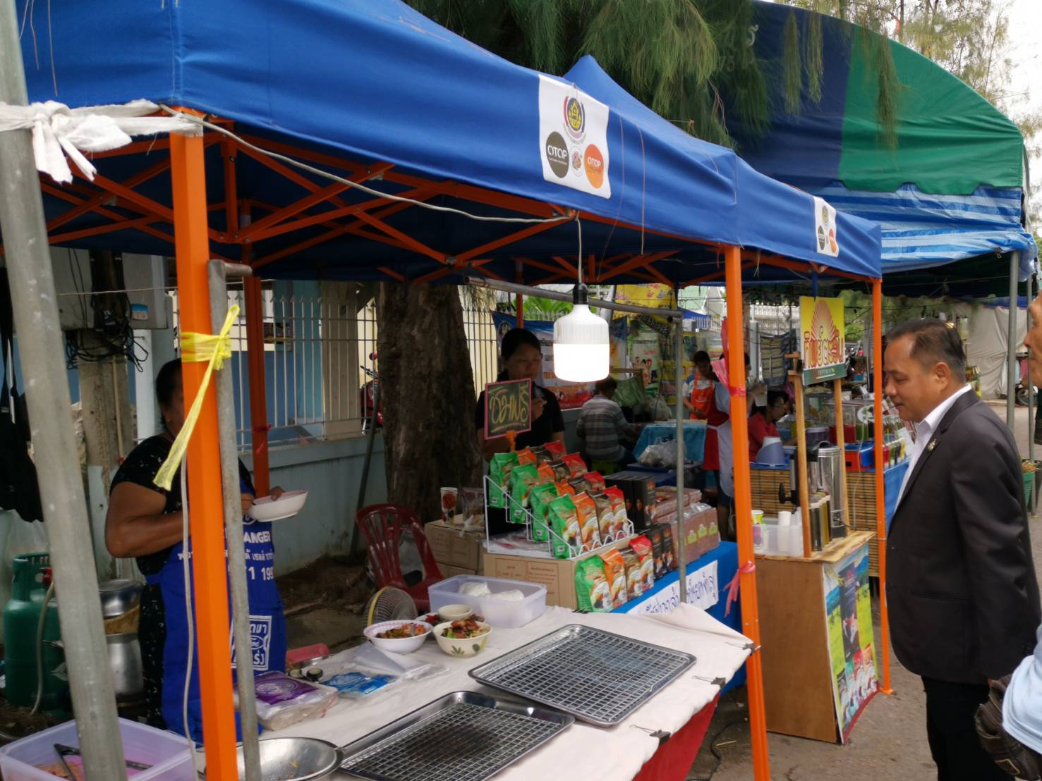 ราชบุรี “ติดตามการดำเนินงานโครงการ OTOP เคลื่อนที่ (OTOP Mobile) “