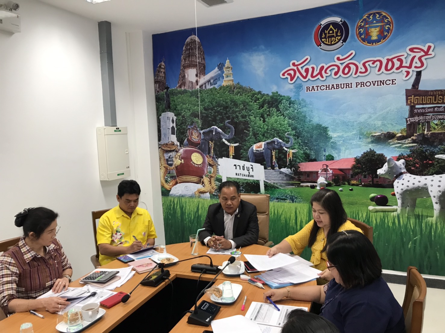 ราชบุรี “ประชุมคณะทำงานเร่งรัดการดำเนินงานและแผนการใช้จ่ายงบประมาณ กองทุนพัฒนาบทบาทสตรี”