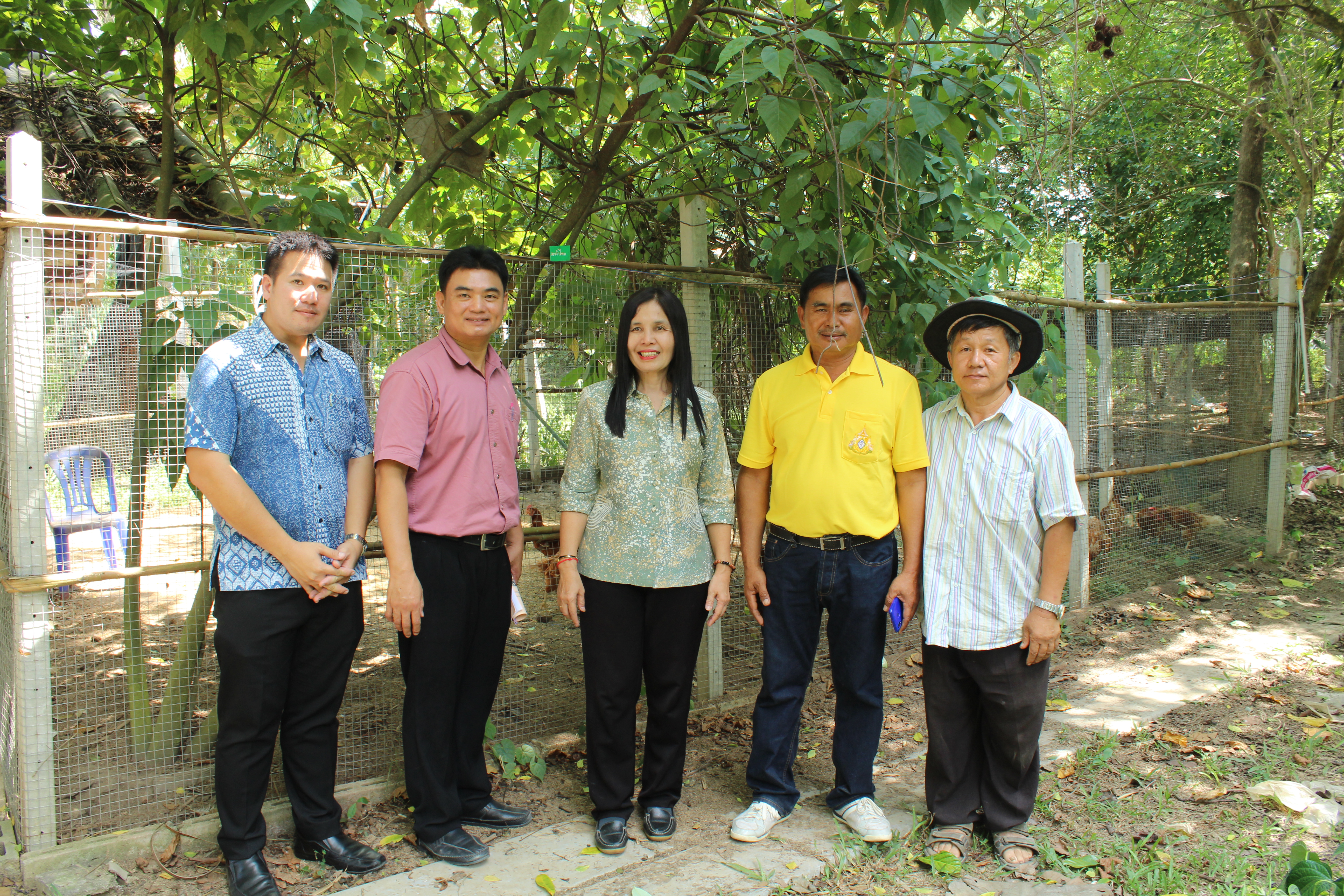 ราชบุรี “ผู้ตรวจราชการกรมการพัฒนาชุมชน ติดตามการดำเนินโครงการจัดตั้งโรงเรียนเศรษฐกิจพอเพียง บ้านเหล่ามะละกอ””