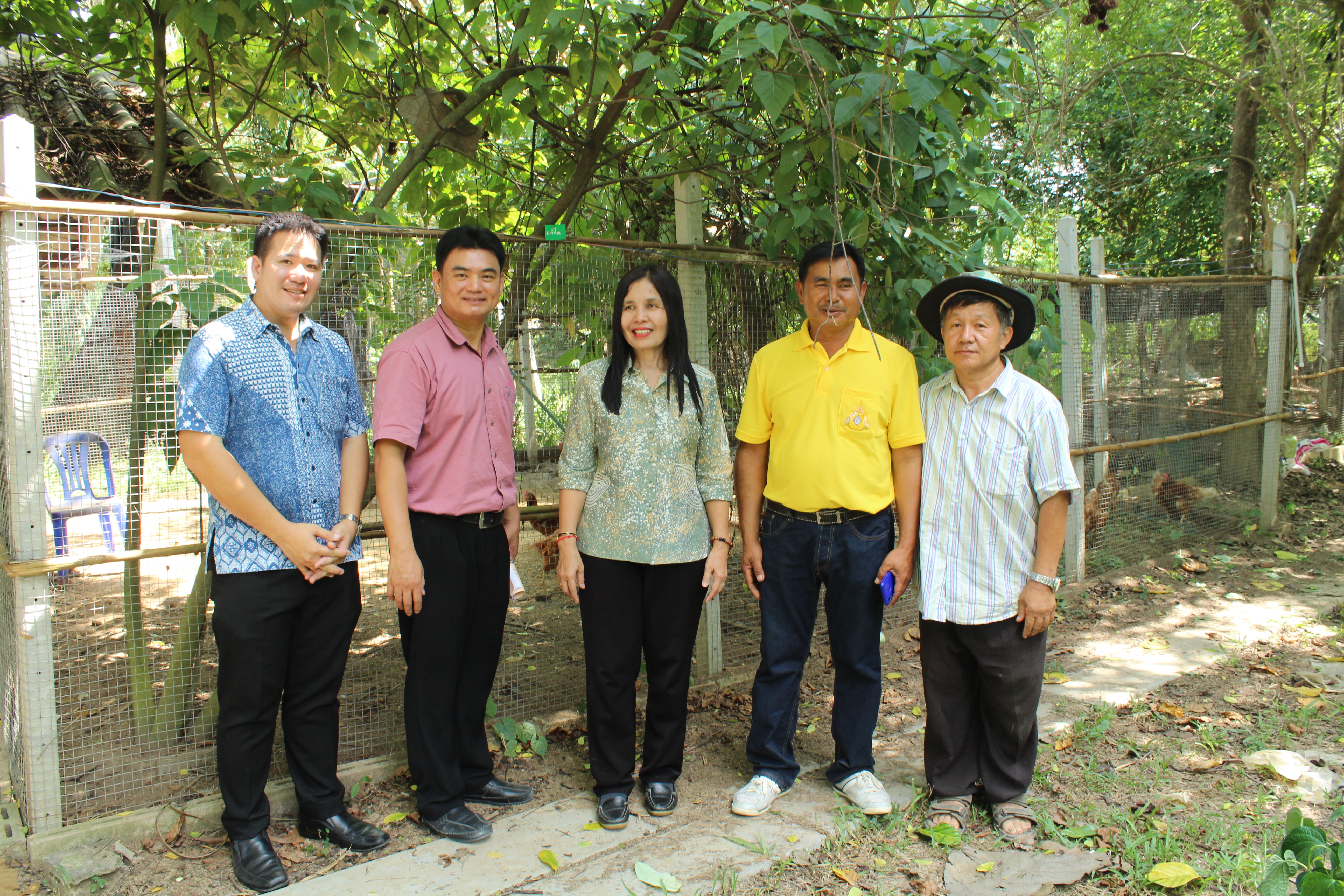 ราชบุรี “ผู้ตรวจราชการกรมการพัฒนาชุมชน ติดตามการดำเนินโครงการจัดตั้งโรงเรียนเศรษฐกิจพอเพียง บ้านเหล่ามะละกอ””