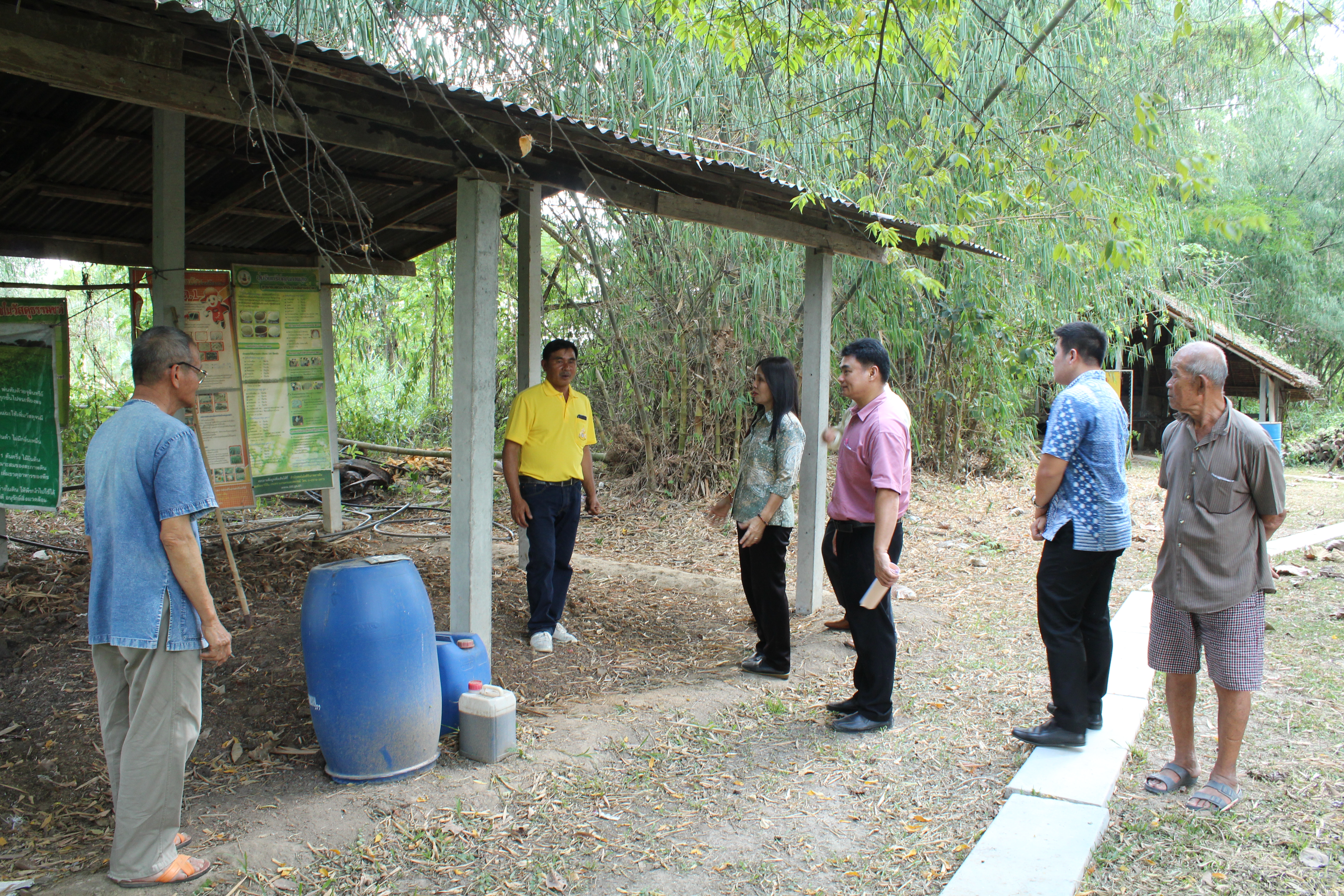 ราชบุรี “ผู้ตรวจราชการกรมการพัฒนาชุมชน ติดตามการดำเนินโครงการจัดตั้งโรงเรียนเศรษฐกิจพอเพียง บ้านเหล่ามะละกอ””