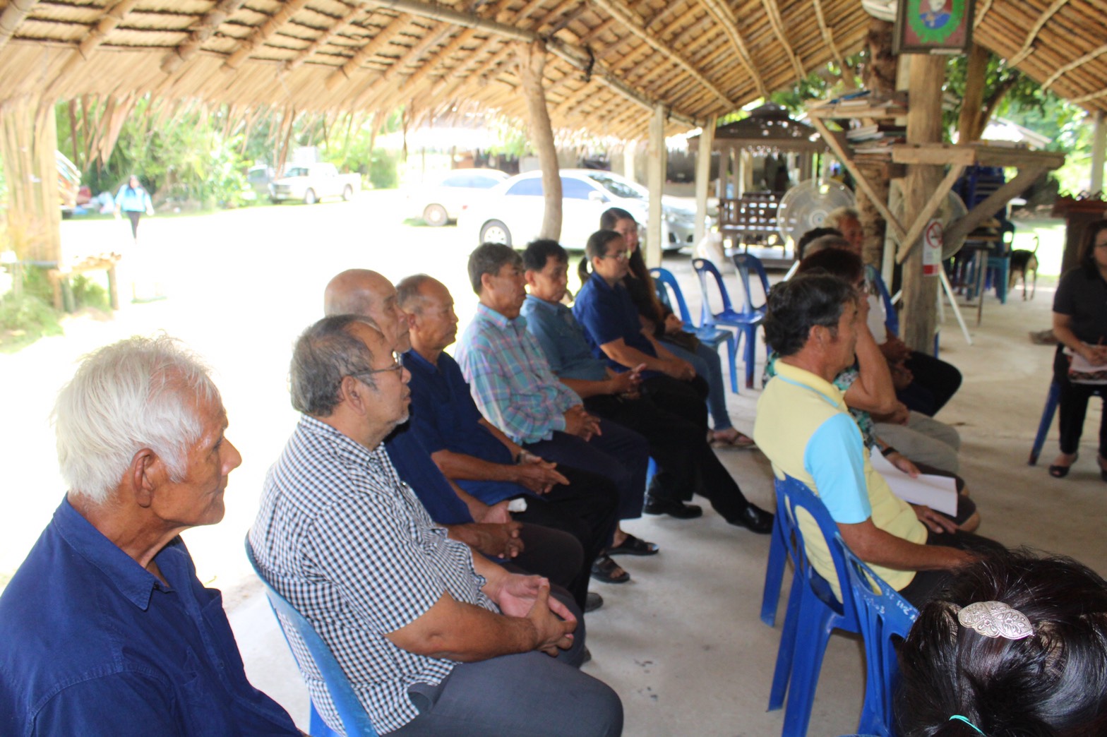 ราชบุรี “ติดตามการดำเนินโครงการจัดตั้งโรงเรียนเศรษฐกิจพอเพียง บ้านเหล่ามะละกอ”