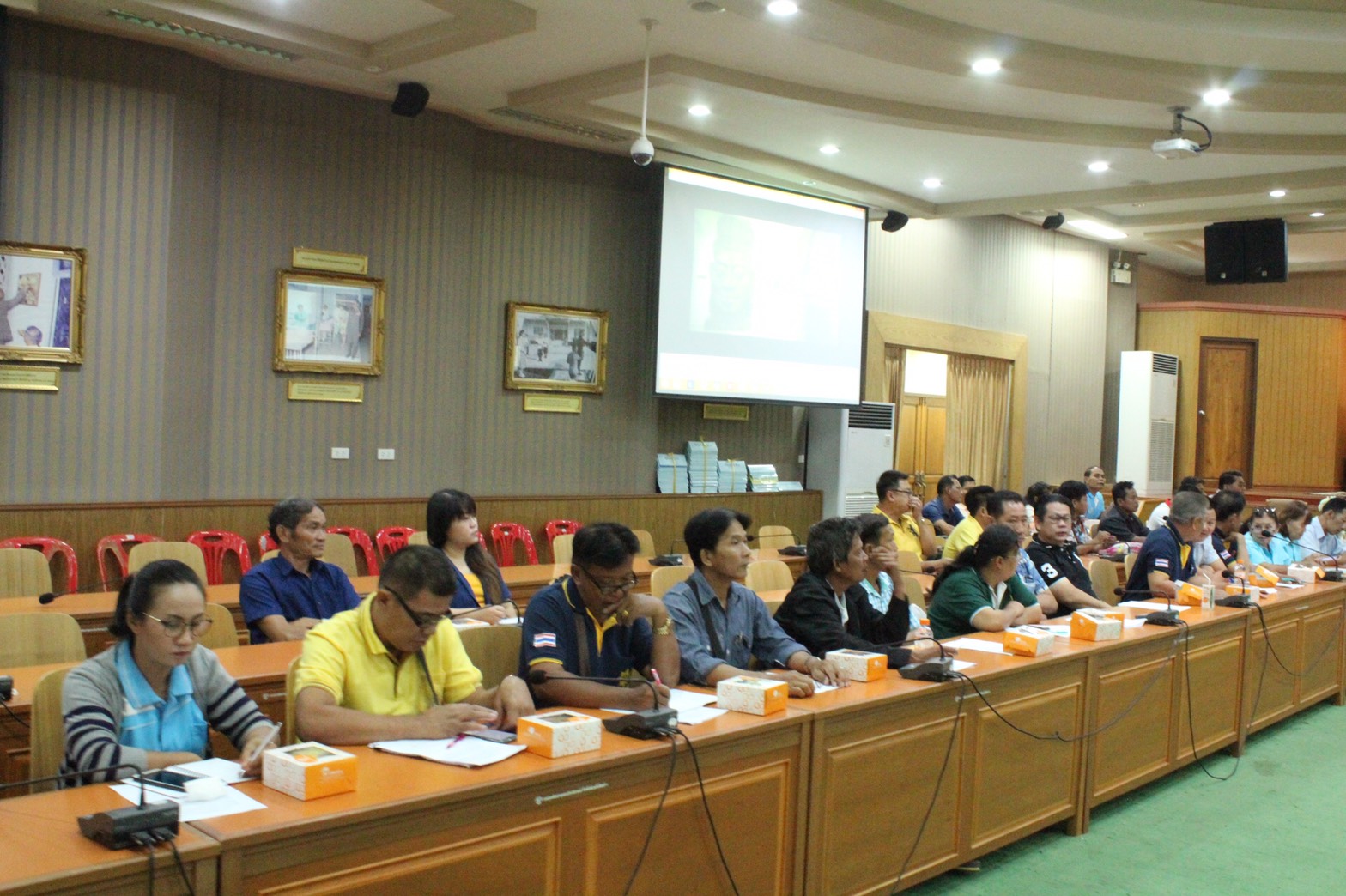 ราชบุรี”ประชุมเชิงปฎิบัติการสร้างเครือข่ายอาหารปลอดภัยโดยกลไกประชารัฐต่อยอดการพัฒนาชุมชนท่องเที่ยว OTOP นวัตวิถี”