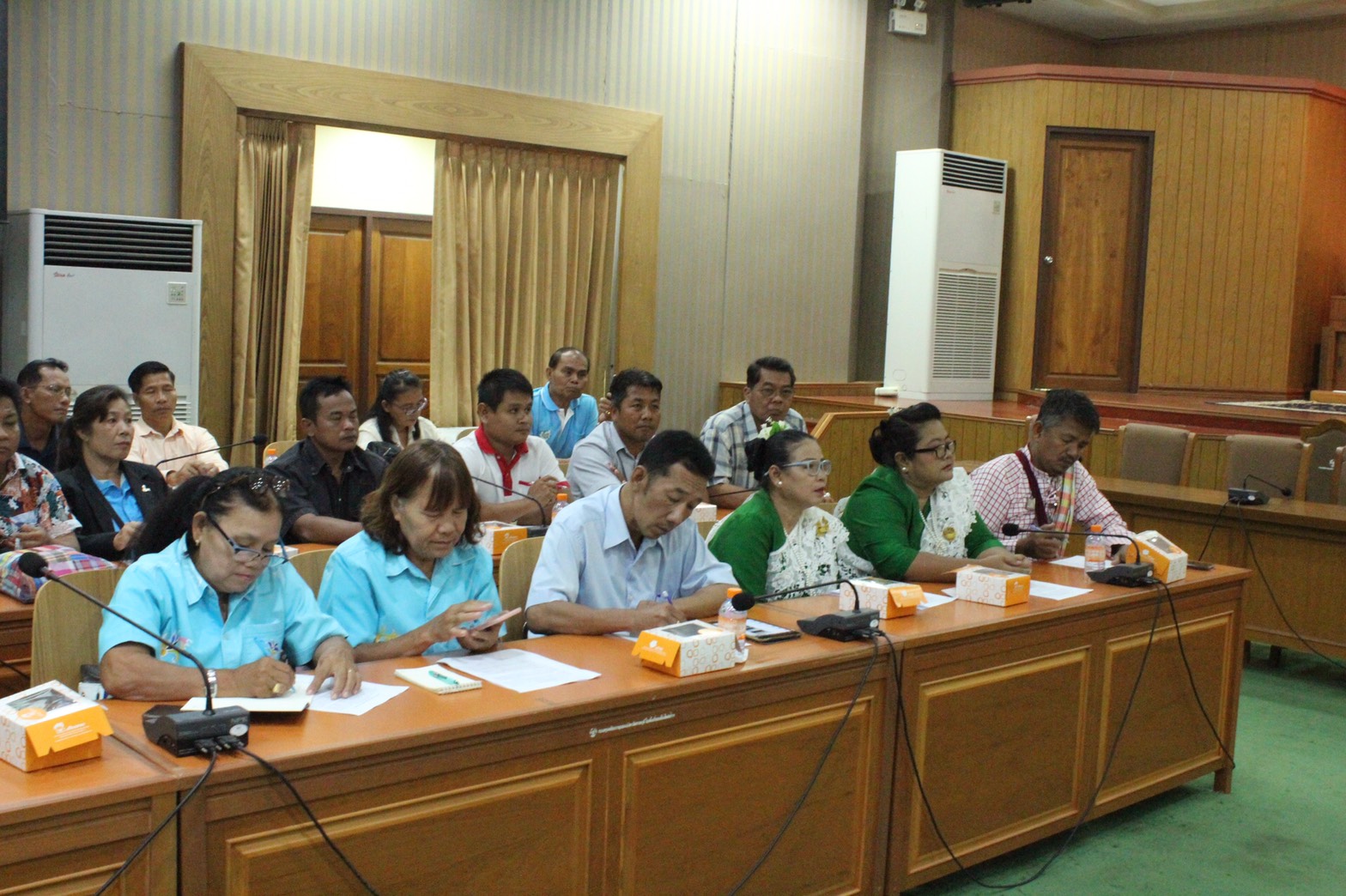 ราชบุรี”ประชุมเชิงปฎิบัติการสร้างเครือข่ายอาหารปลอดภัยโดยกลไกประชารัฐต่อยอดการพัฒนาชุมชนท่องเที่ยว OTOP นวัตวิถี”