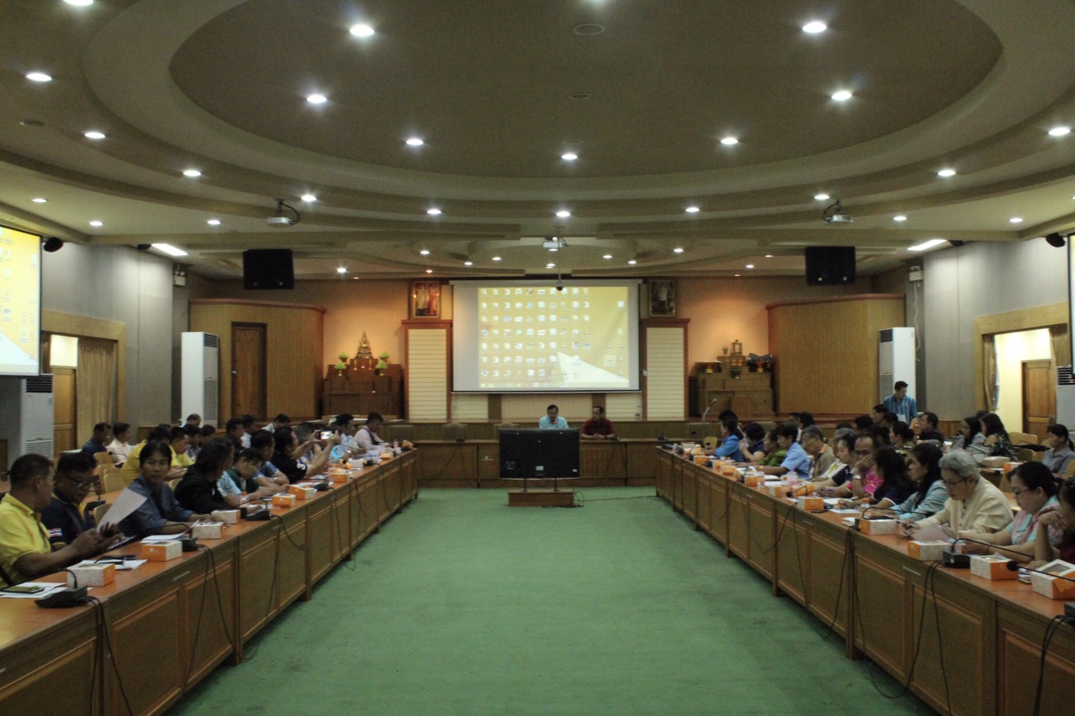 ราชบุรี”ประชุมเชิงปฎิบัติการสร้างเครือข่ายอาหารปลอดภัยโดยกลไกประชารัฐต่อยอดการพัฒนาชุมชนท่องเที่ยว OTOP นวัตวิถี”