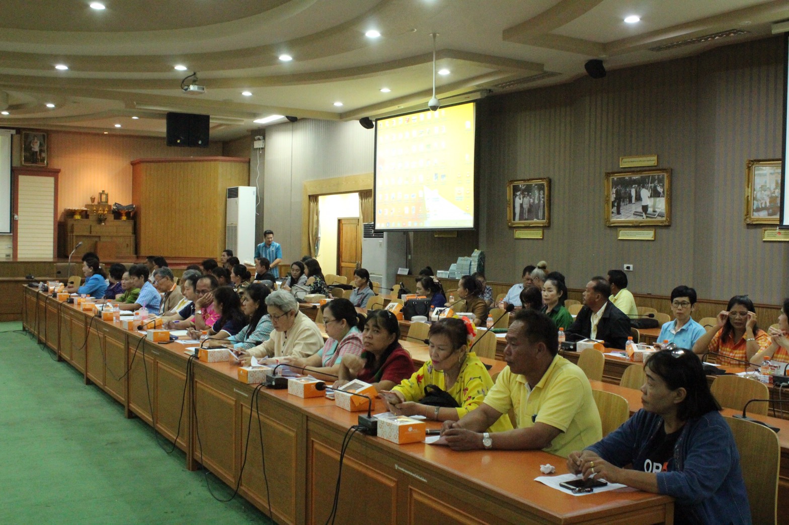 ราชบุรี”ประชุมเชิงปฎิบัติการสร้างเครือข่ายอาหารปลอดภัยโดยกลไกประชารัฐต่อยอดการพัฒนาชุมชนท่องเที่ยว OTOP นวัตวิถี”